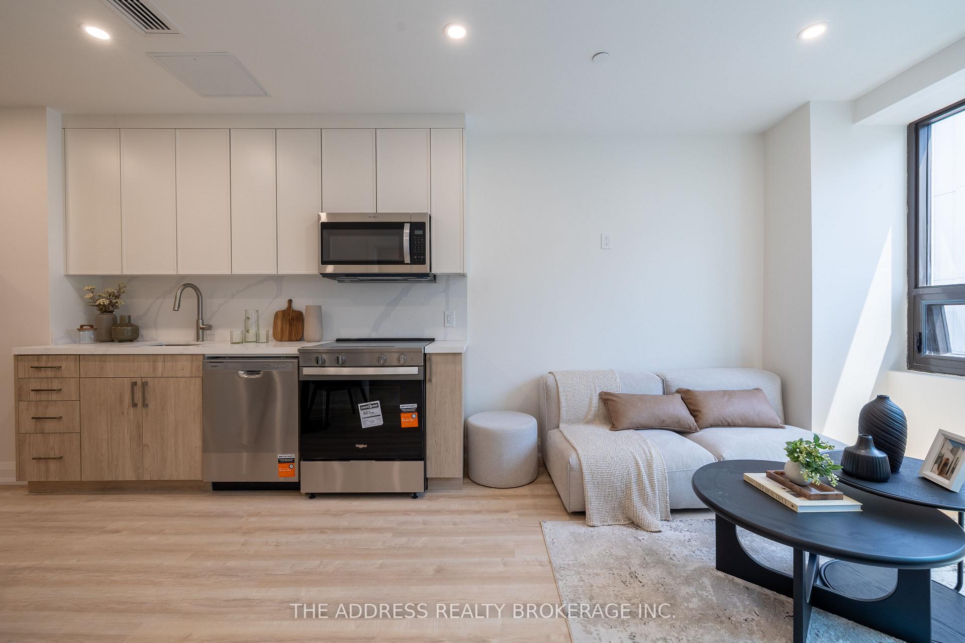 Photo 9 of Unit 409, 40 King Street W, Oshawa, Central — HOMEH