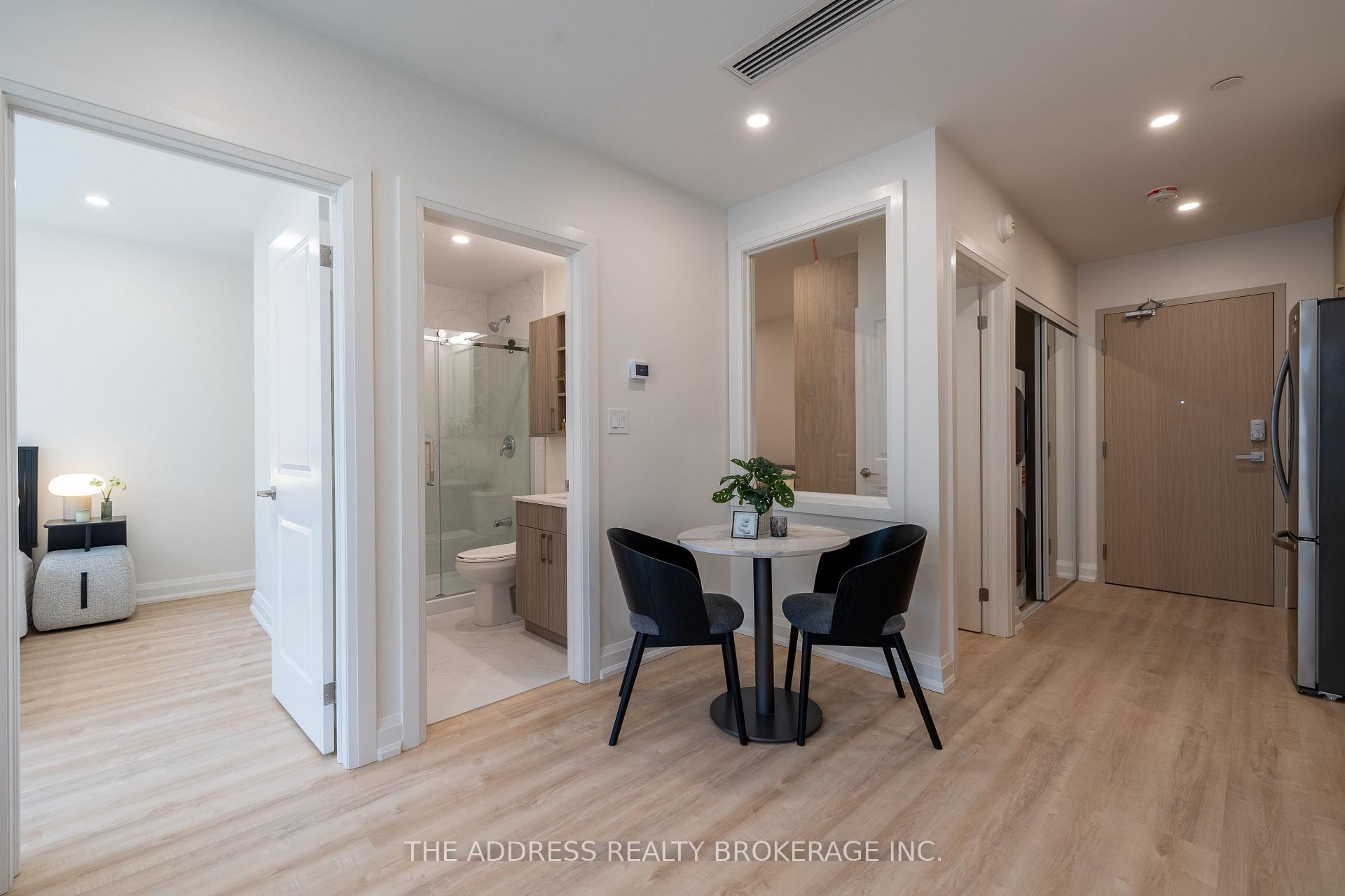 Photo 12 of Unit 409, 40 King Street W, Oshawa, Central — HOMEH