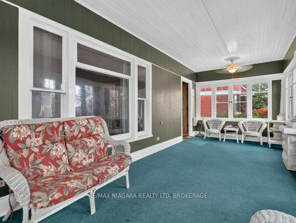 Photo 3 of 4758 Ryerson Crescent, Niagara Falls, Downtown — HOMEH