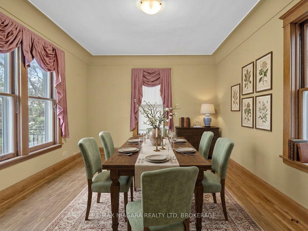 Photo 5 of 4758 Ryerson Crescent, Niagara Falls, Downtown — HOMEH