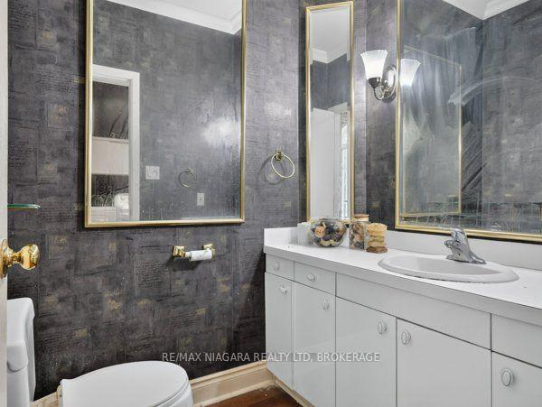 Photo 9 of 4758 Ryerson Crescent, Niagara Falls, Downtown — HOMEH