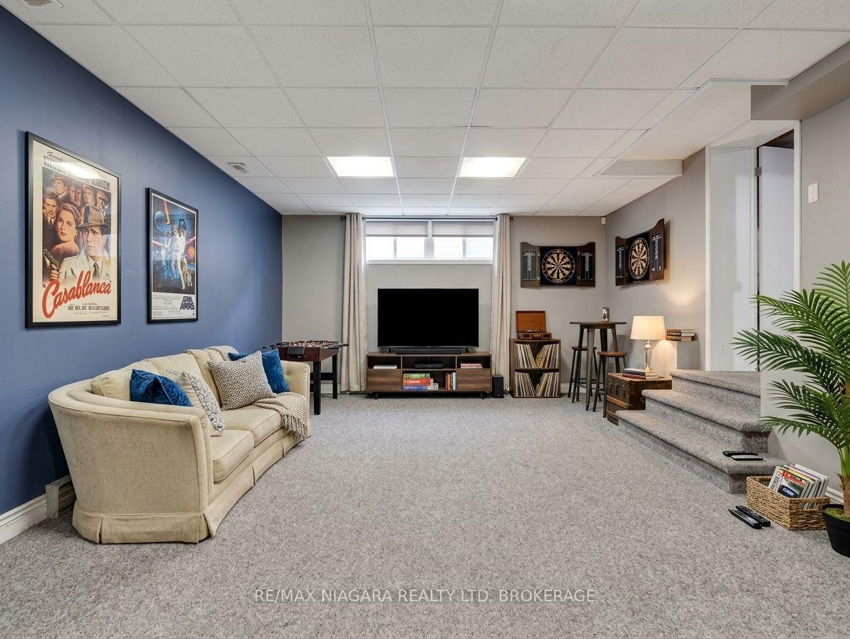 Photo 16 of 4758 Ryerson Crescent, Niagara Falls, Downtown — HOMEH