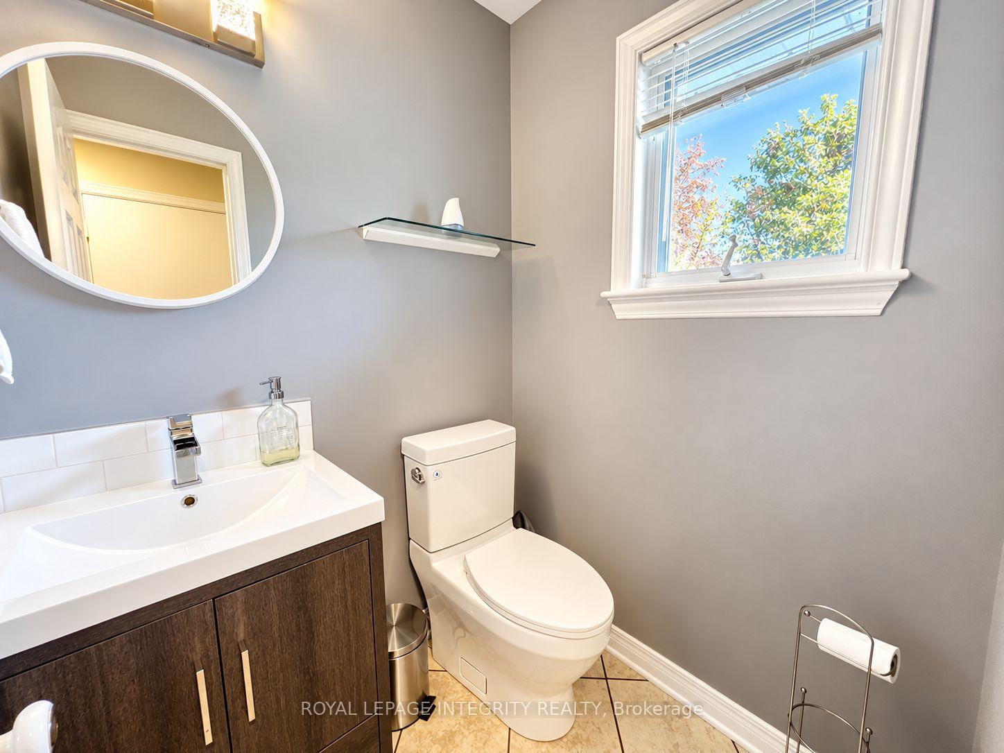 Photo 3 of 38 Redpath Drive, Ottawa, Barrhaven East — HOMEH