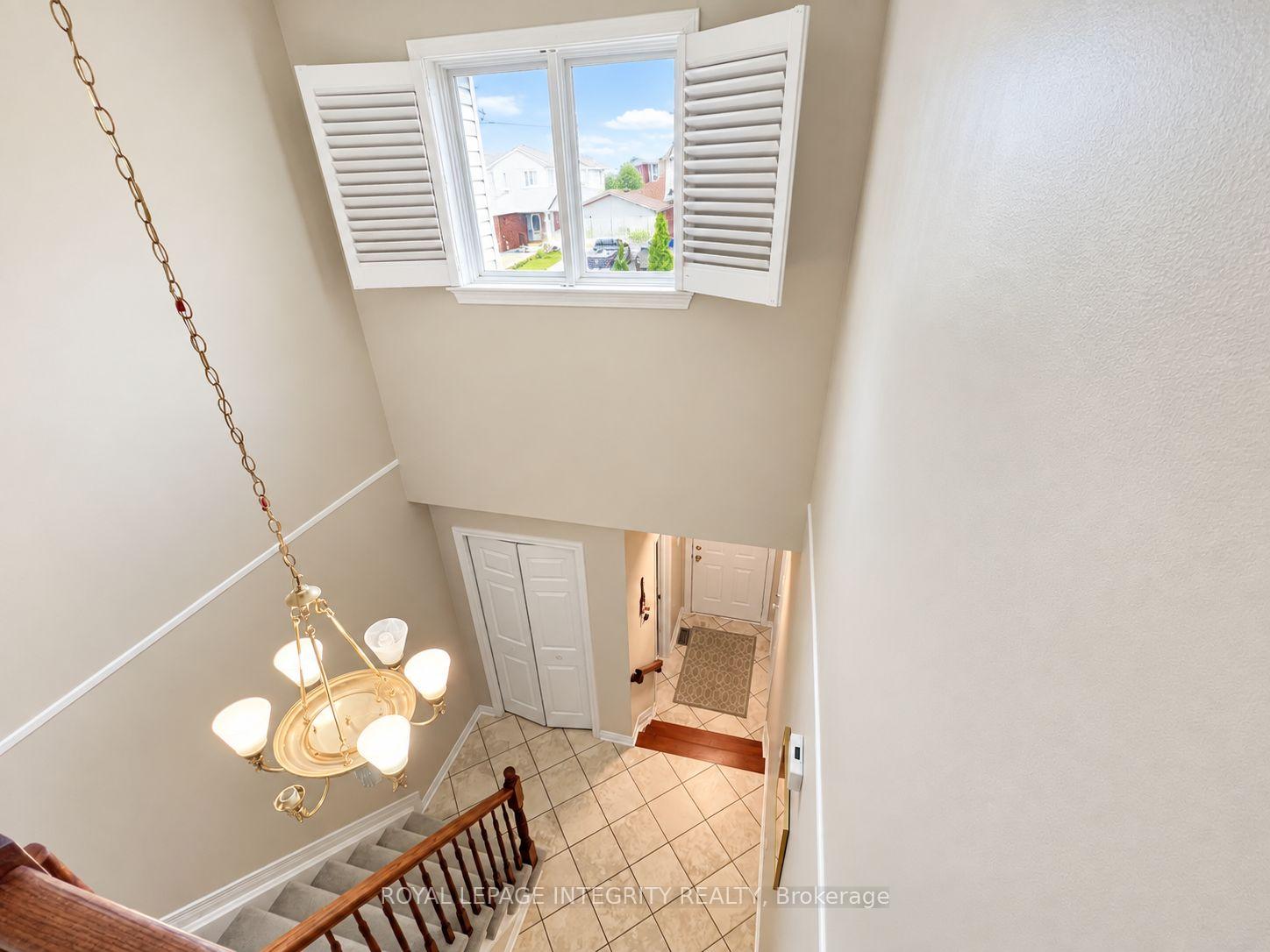 Photo 20 of 38 Redpath Drive, Ottawa, Barrhaven East — HOMEH