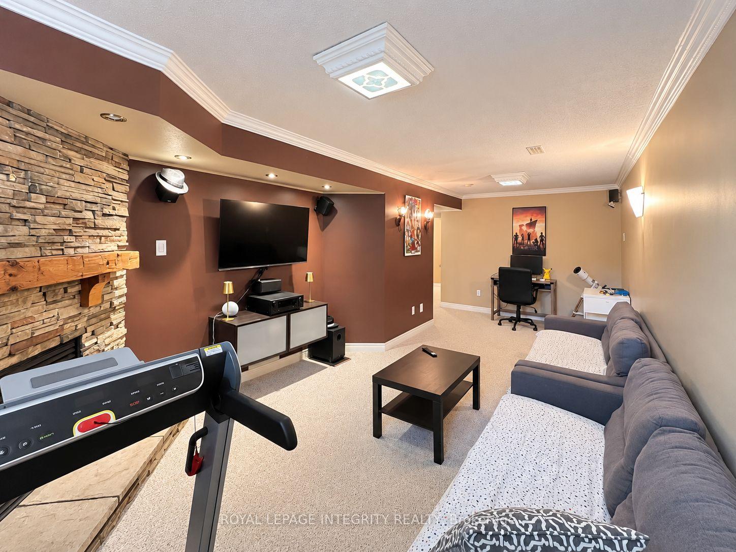 Photo 21 of 38 Redpath Drive, Ottawa, Barrhaven East — HOMEH