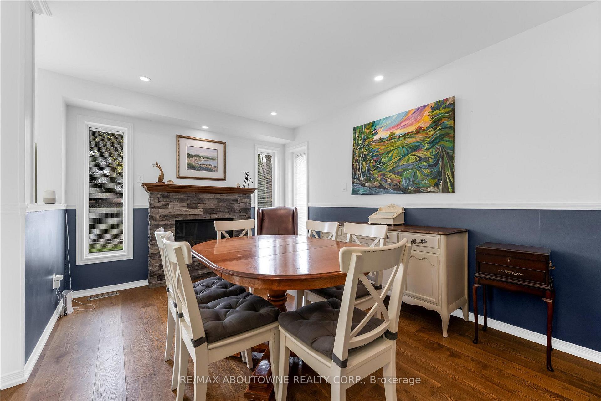 Photo 9 of 84 Fellowes Crescent, Hamilton, Waterdown — HOMEH