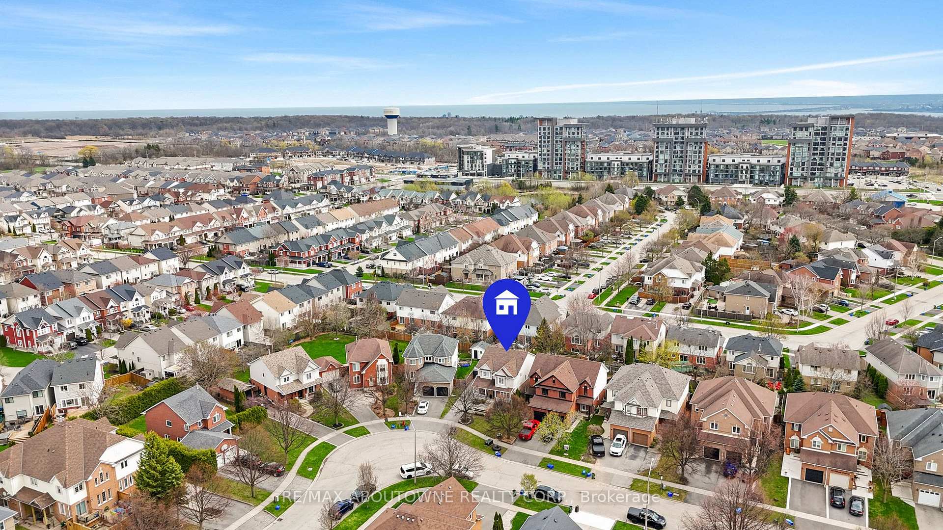Photo 44 of 84 Fellowes Crescent, Hamilton, Waterdown — HOMEH