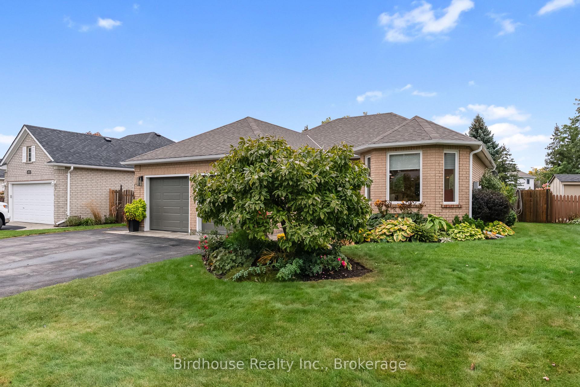 Photo 3 of 25 Kirkconnell Road, Kawartha Lakes, Lindsay — HOMEH