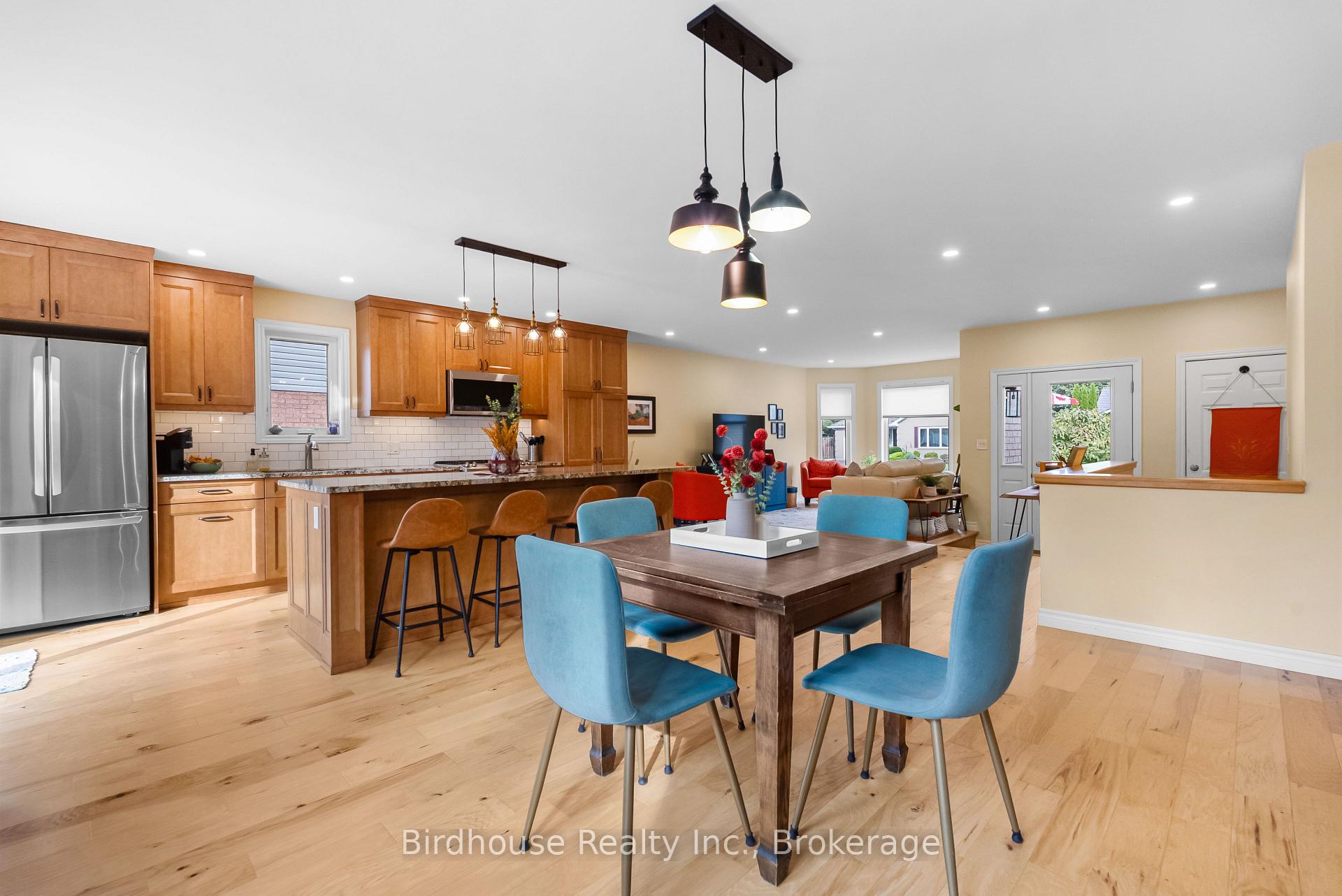 Photo 16 of 25 Kirkconnell Road, Kawartha Lakes, Lindsay — HOMEH