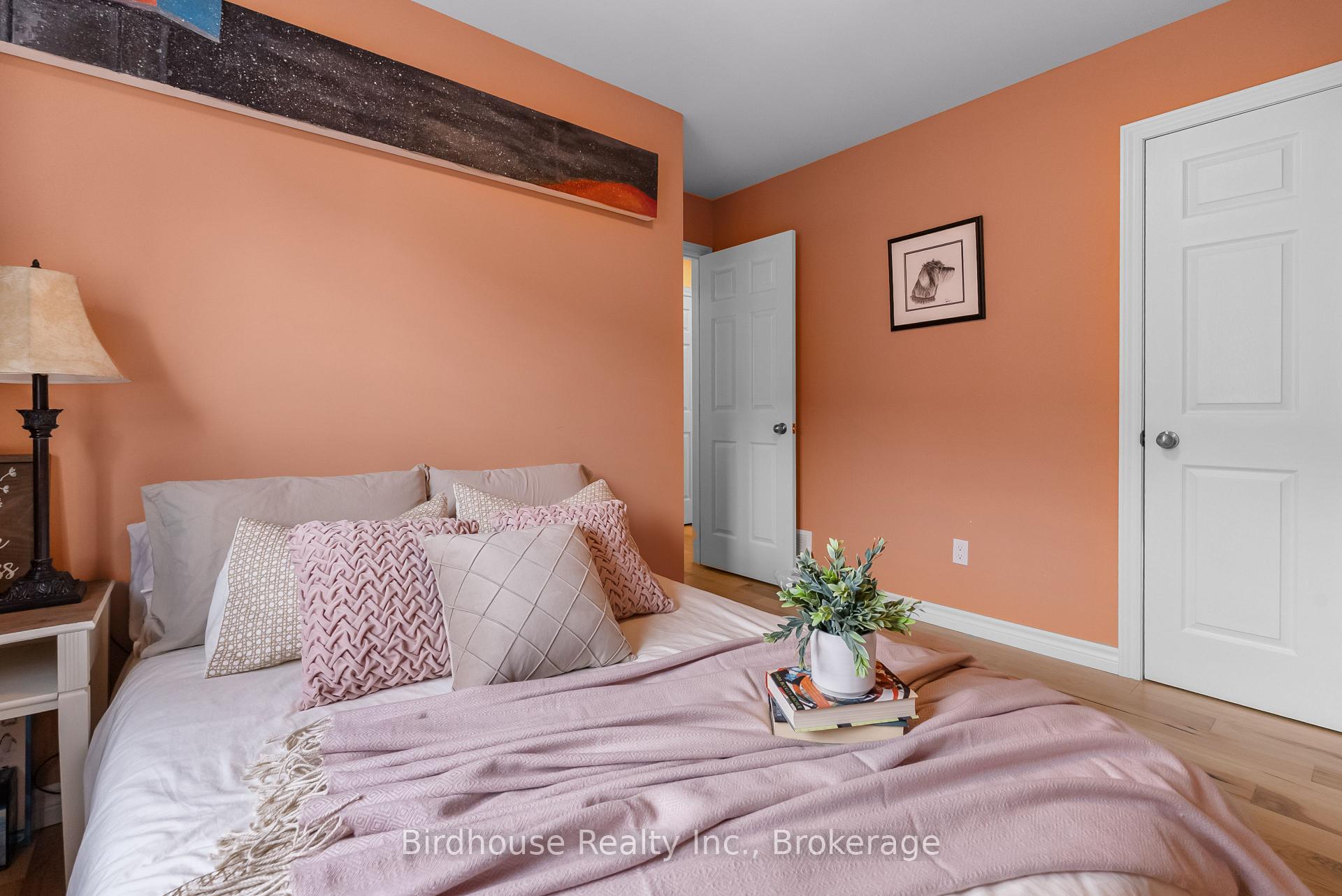 Photo 22 of 25 Kirkconnell Road, Kawartha Lakes, Lindsay — HOMEH