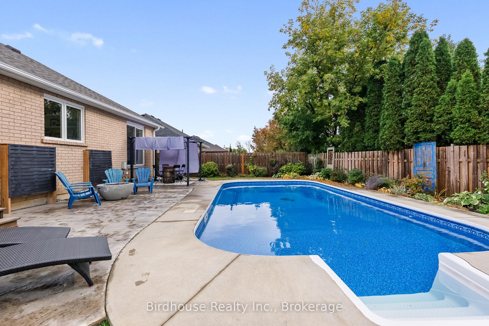 Photo 33 of 25 Kirkconnell Road, Kawartha Lakes, Lindsay — HOMEH