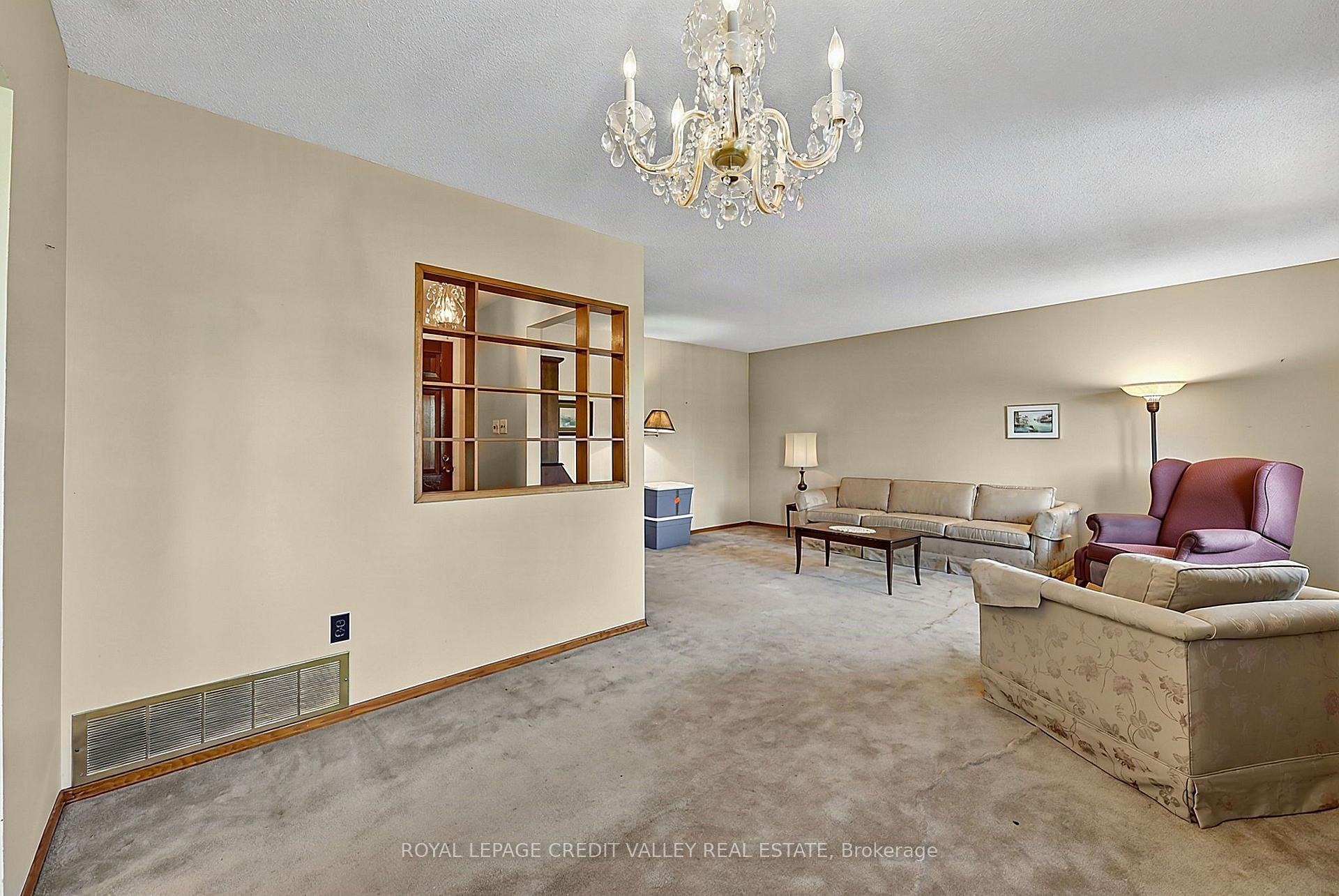 Photo 14 of 30 Palgrave Crescent, Brampton, Brampton East — HOMEH