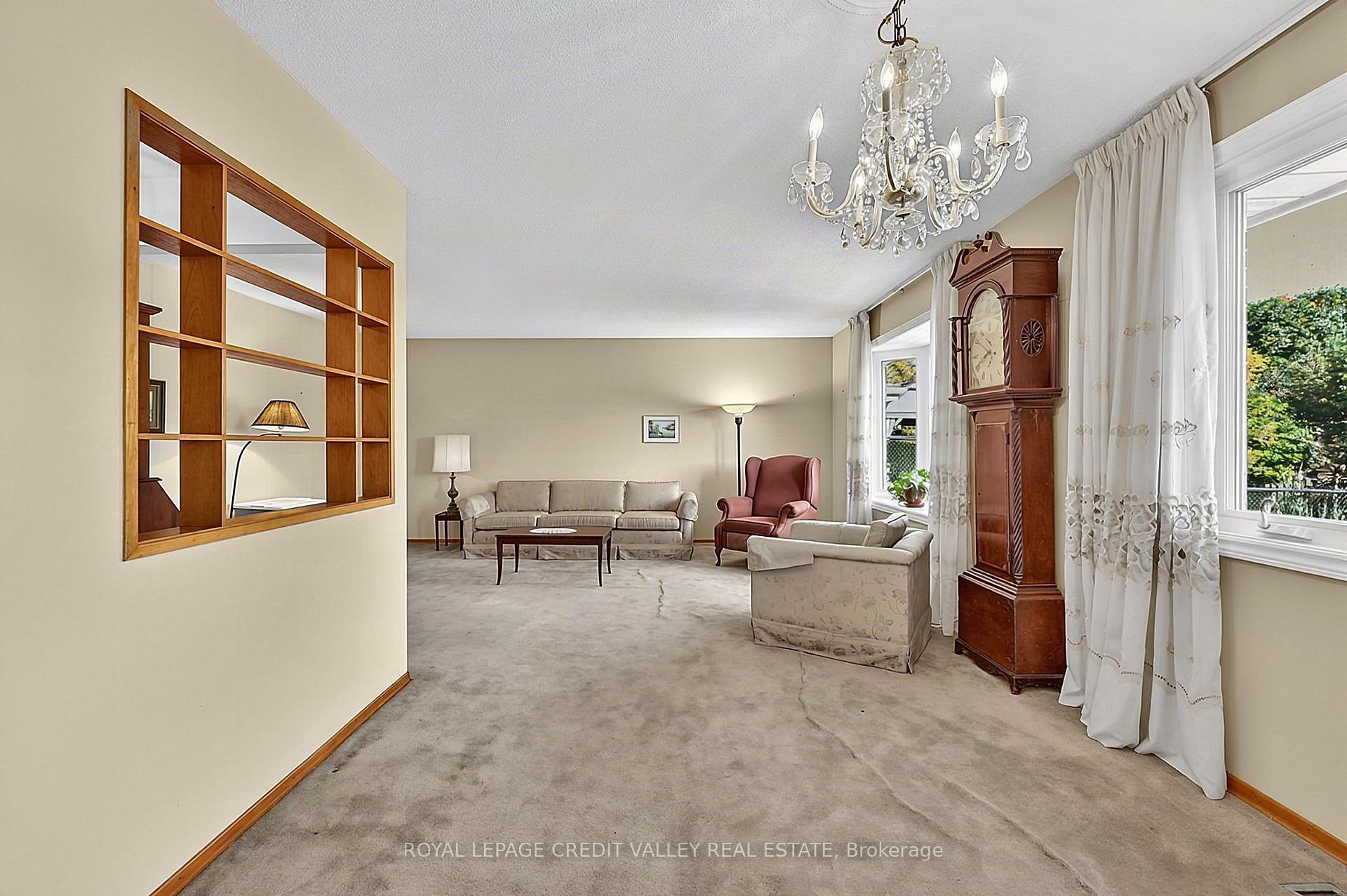 Photo 15 of 30 Palgrave Crescent, Brampton, Brampton East — HOMEH
