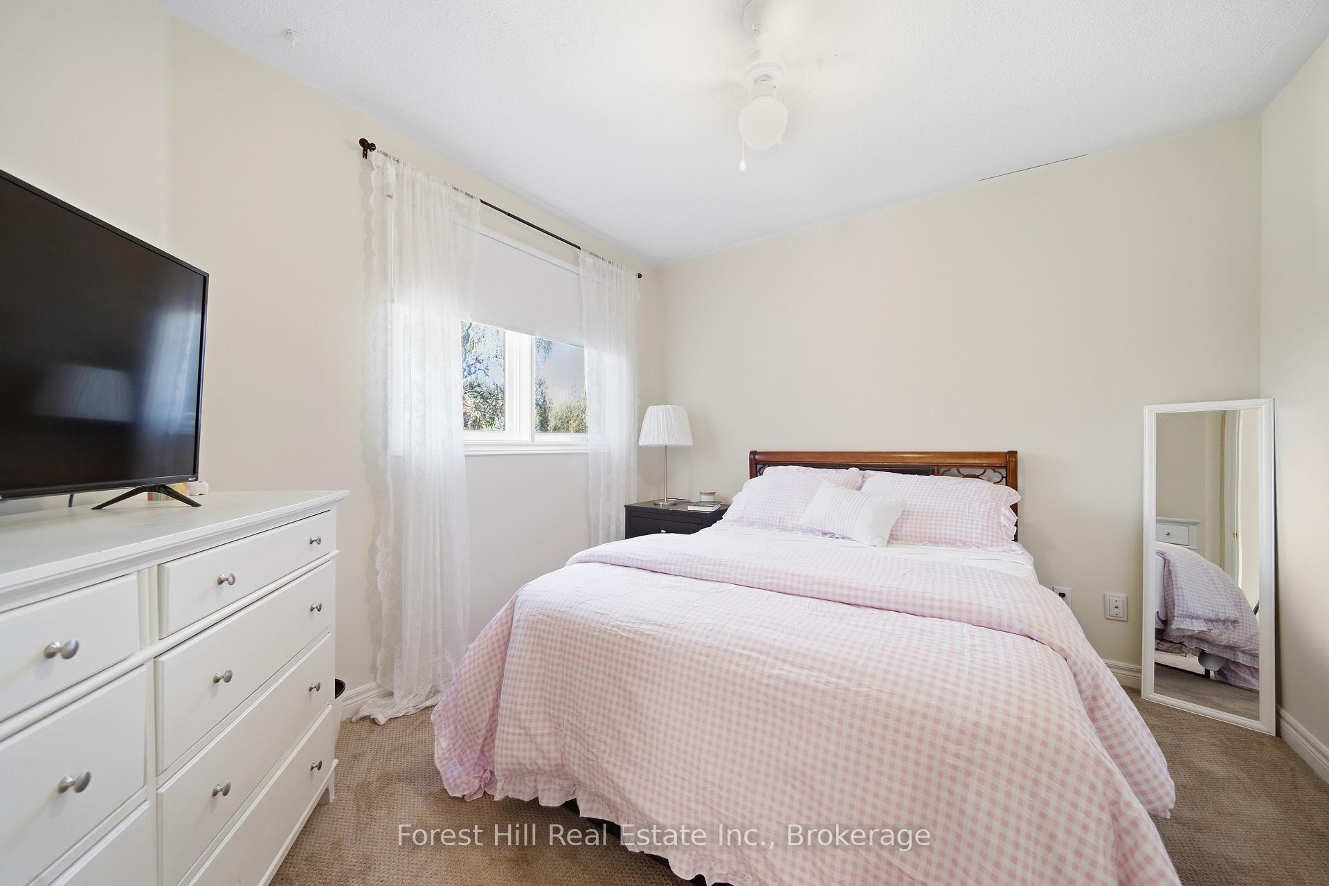 Photo 25 of 65 Heathfield Crescent, Hamilton, Waterdown — HOMEH