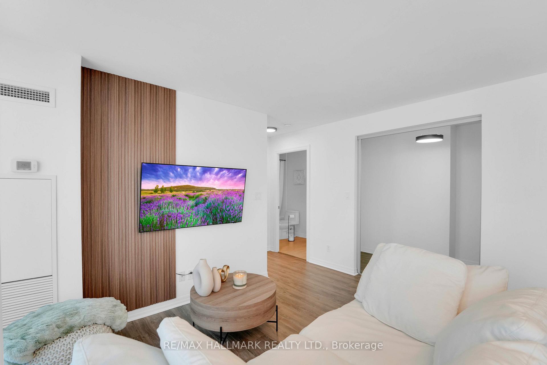 Photo 10 of Unit 207, 2015 Sheppard Avenue E, North York, Henry Farm — HOMEH