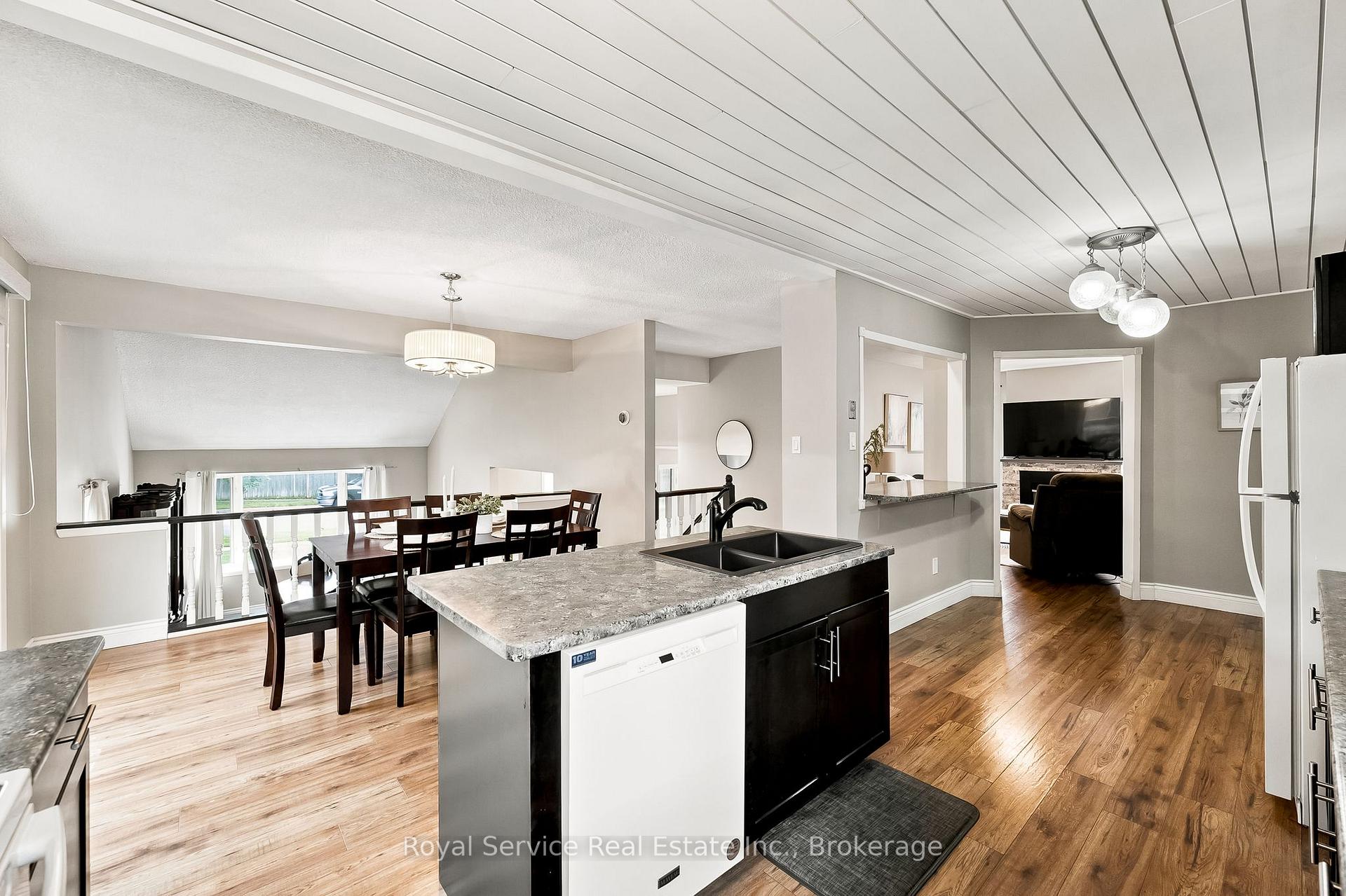 Photo 19 of 640 Hillcroft Street, Oshawa, Eastdale — HOMEH