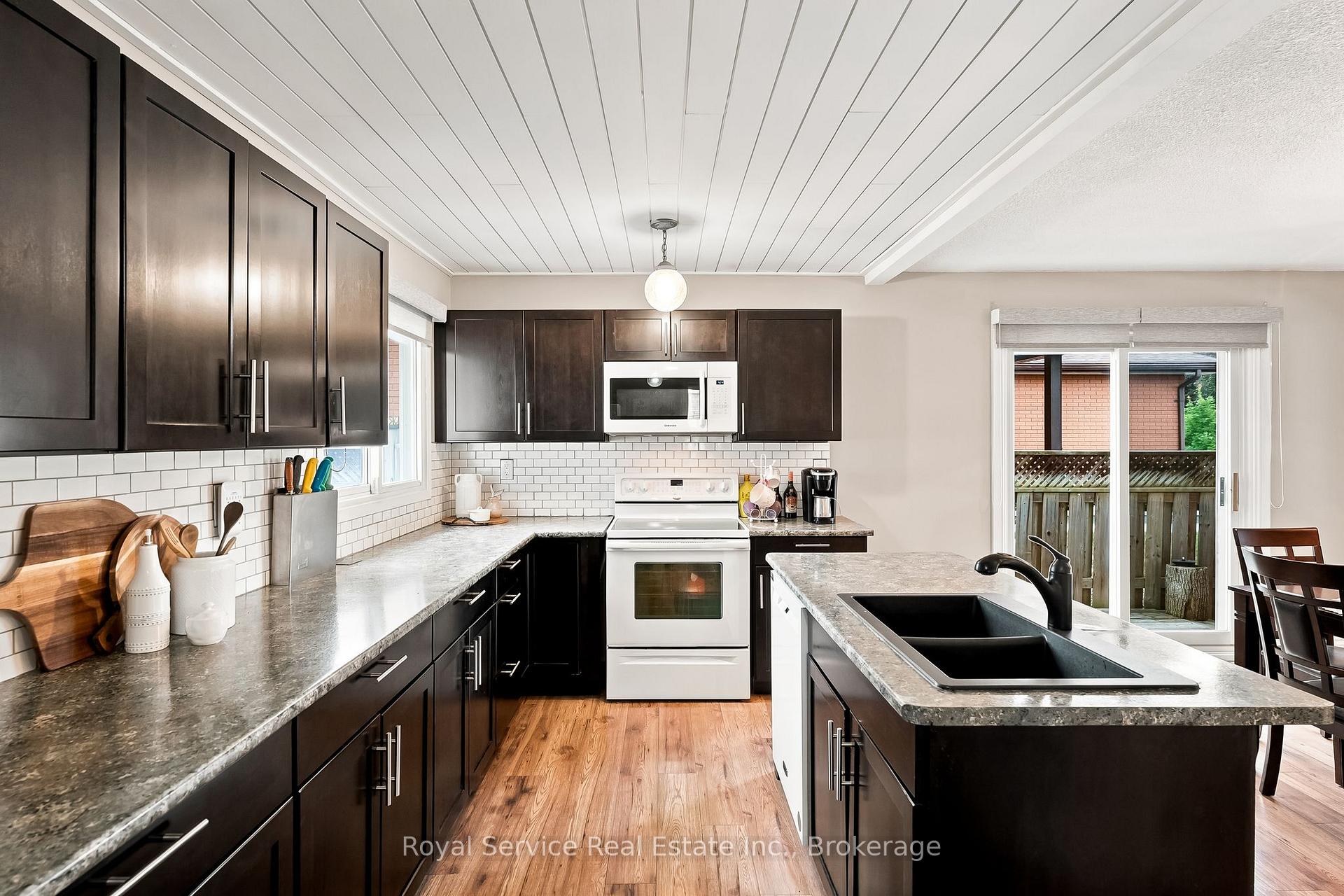 Photo 21 of 640 Hillcroft Street, Oshawa, Eastdale — HOMEH