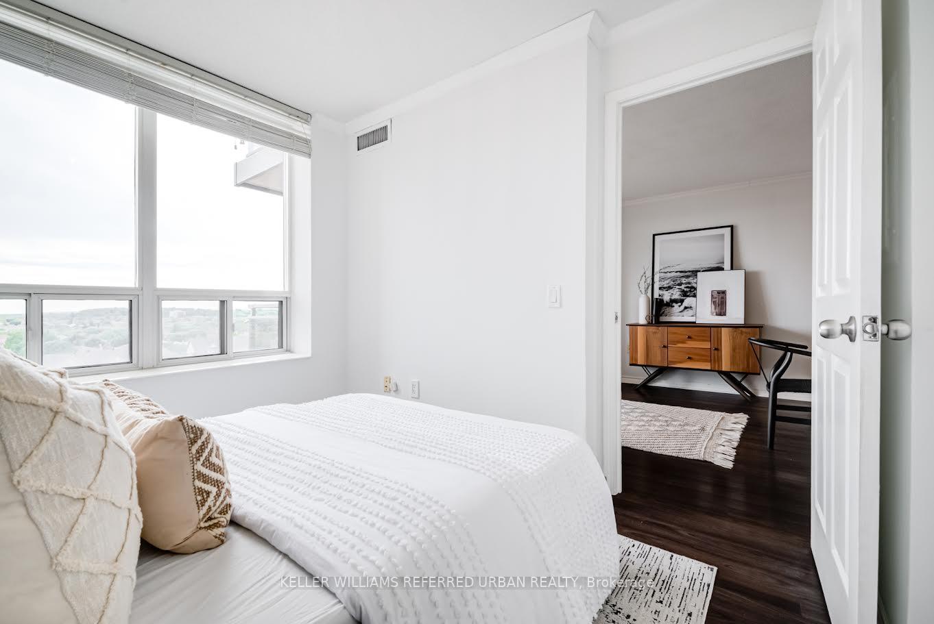 Photo 12 of Unit 706, 55 Strathaven Drive, Mississauga, Hurontario — HOMEH