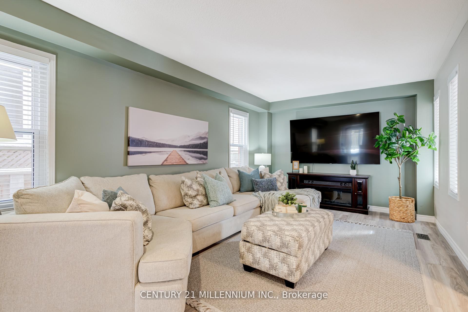 Photo 5 of 327 Perry Road, Orangeville — HOMEH