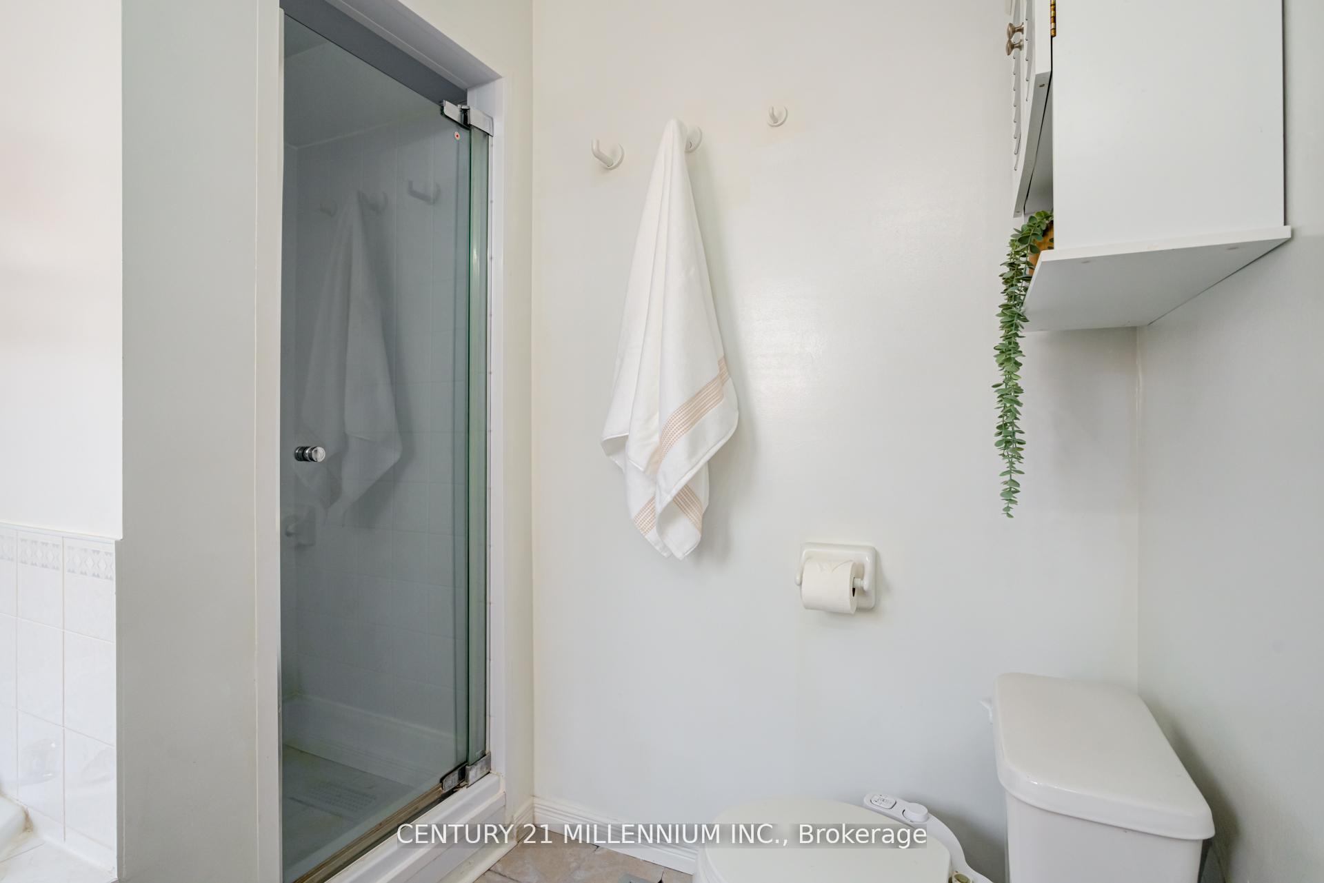 Photo 24 of 327 Perry Road, Orangeville — HOMEH
