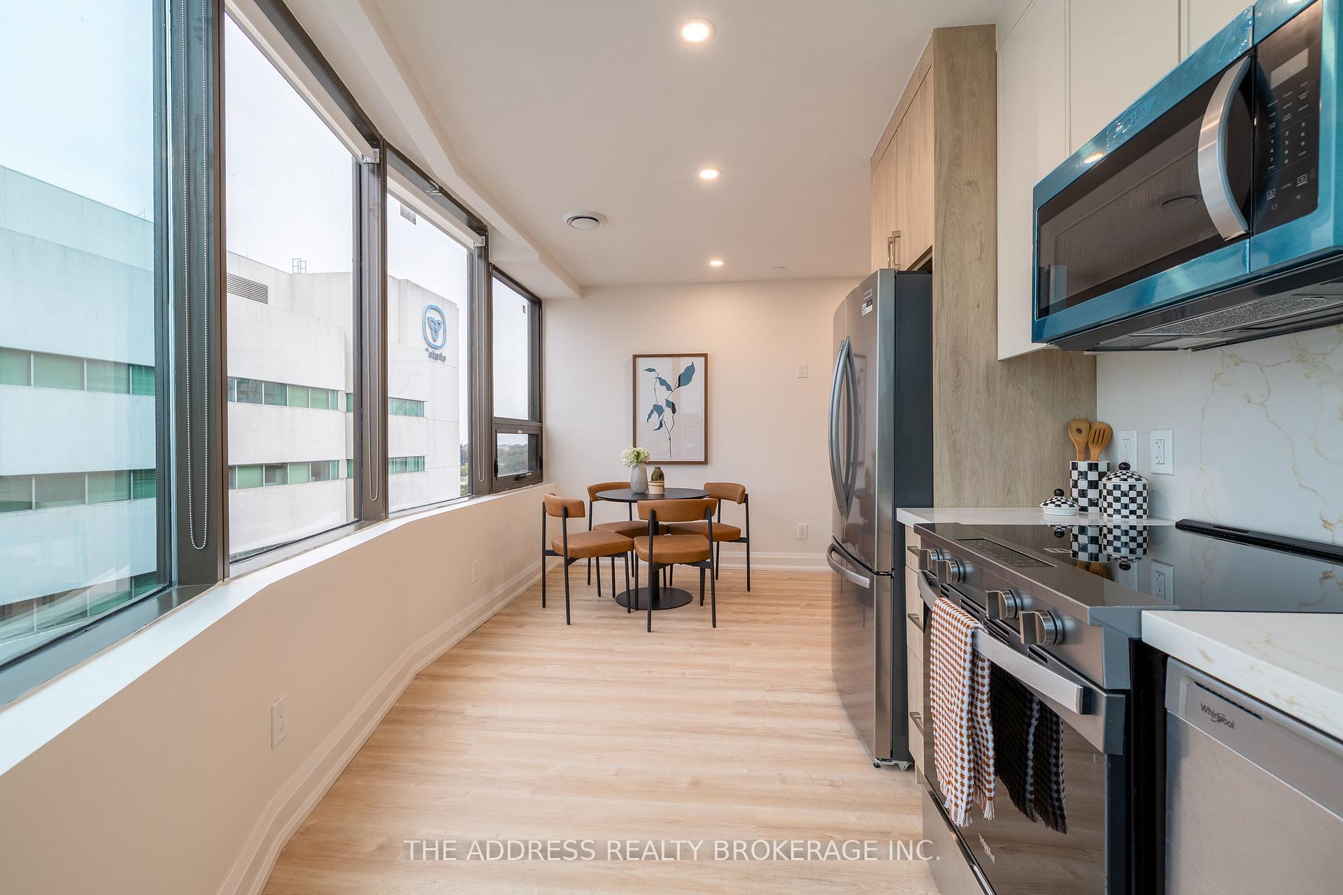 Photo 10 of Unit 710, 40 King Street W, Oshawa, Central — HOMEH