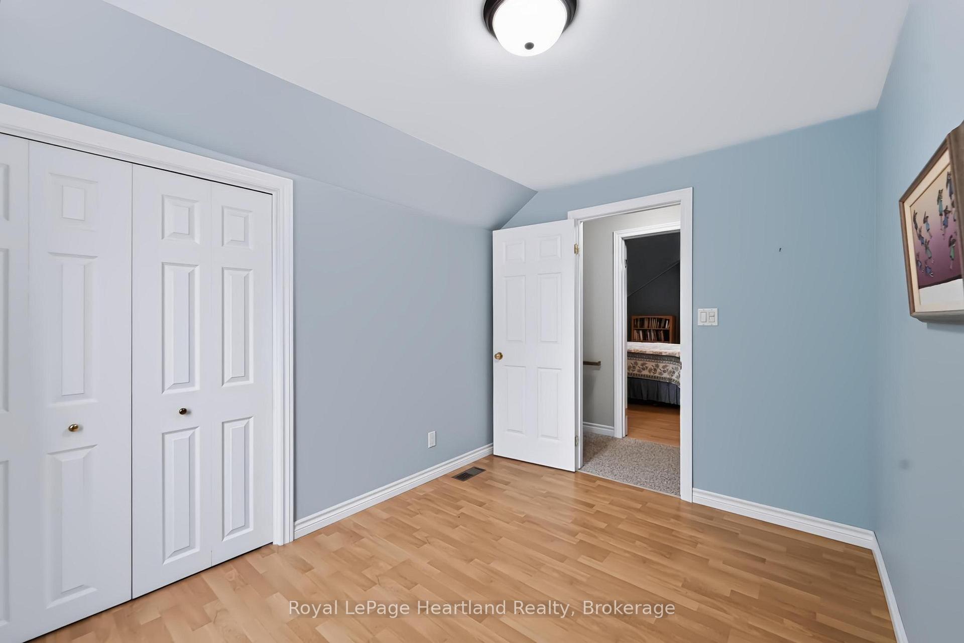 Photo 23 of 54 Trafalgar Street, Goderich, Goderich (Town) — HOMEH