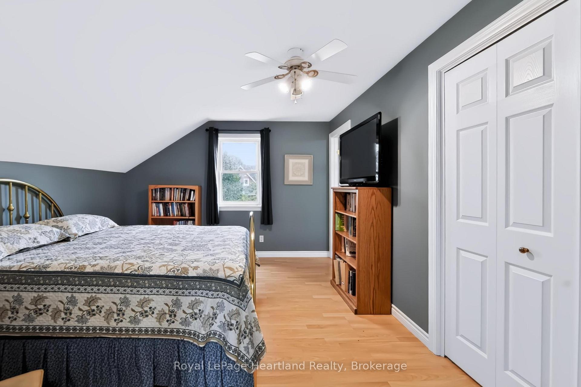Photo 24 of 54 Trafalgar Street, Goderich, Goderich (Town) — HOMEH