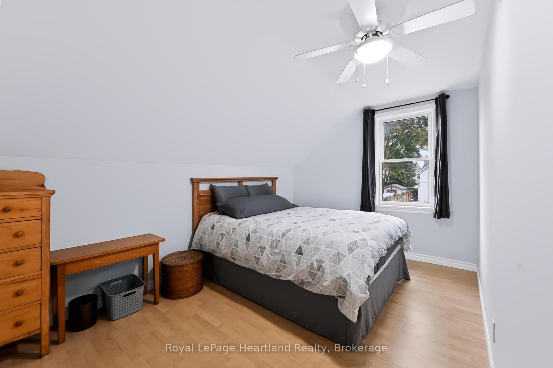 Photo 31 of 54 Trafalgar Street, Goderich, Goderich (Town) — HOMEH
