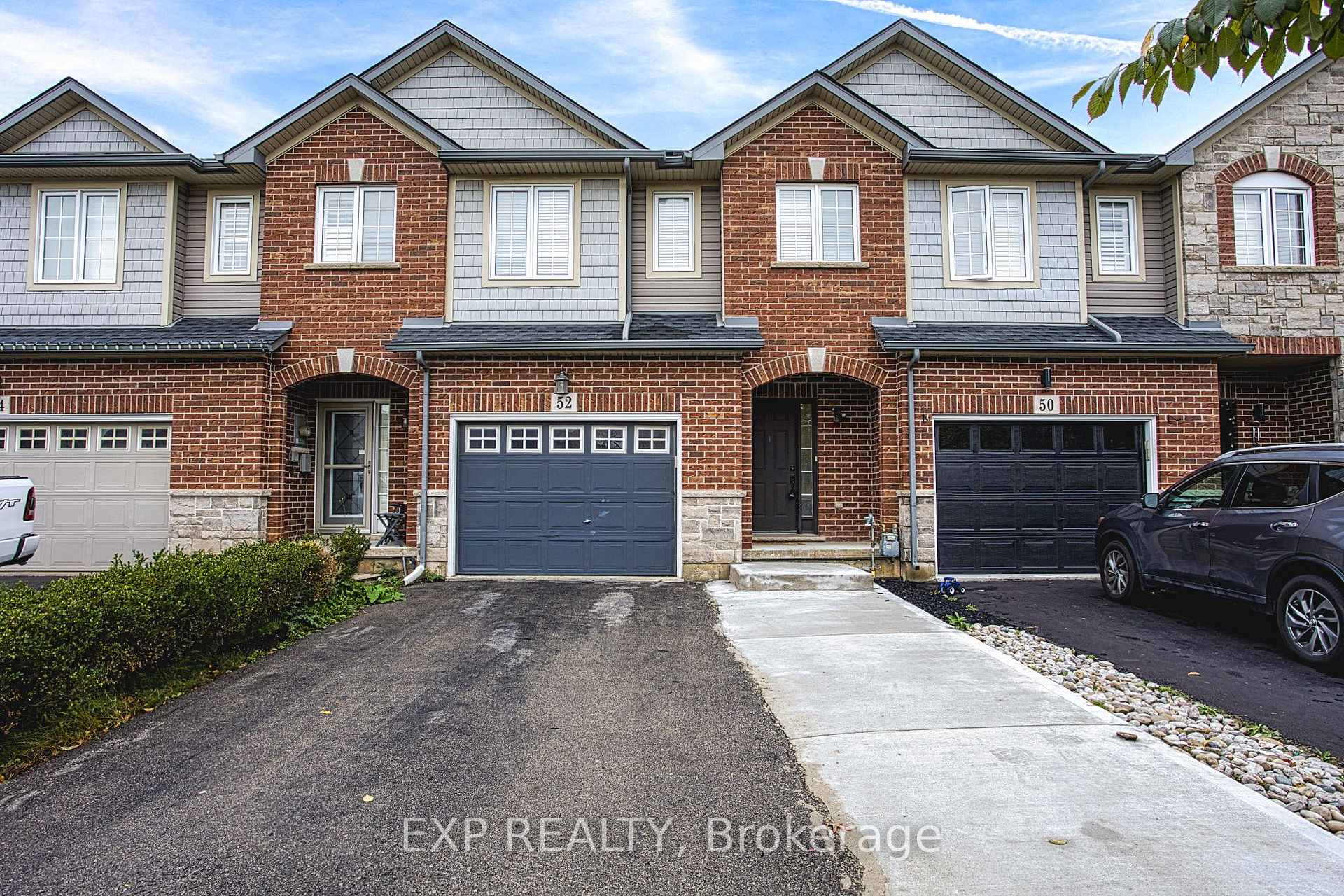 Photo 1 of Unit Main, 52 Dartmouth Gate, Hamilton, Lakeshore — HOMEH