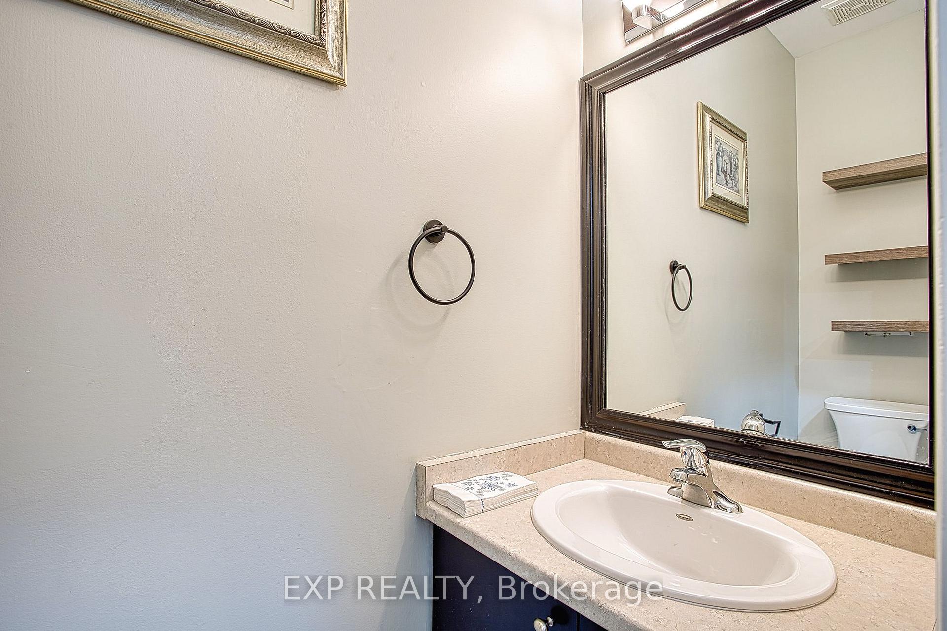 Photo 5 of Unit Main, 52 Dartmouth Gate, Hamilton, Lakeshore — HOMEH