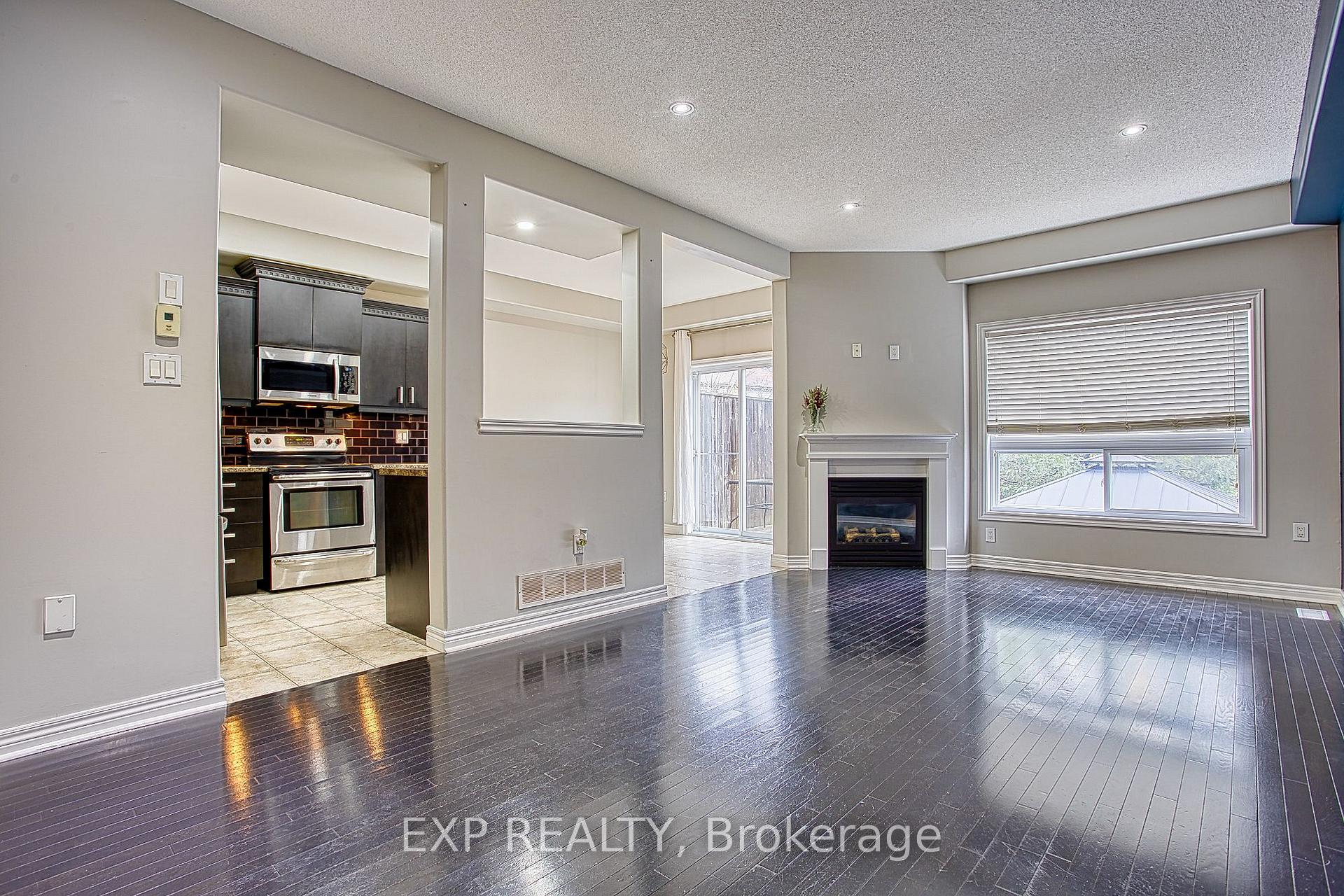Photo 7 of Unit Main, 52 Dartmouth Gate, Hamilton, Lakeshore — HOMEH