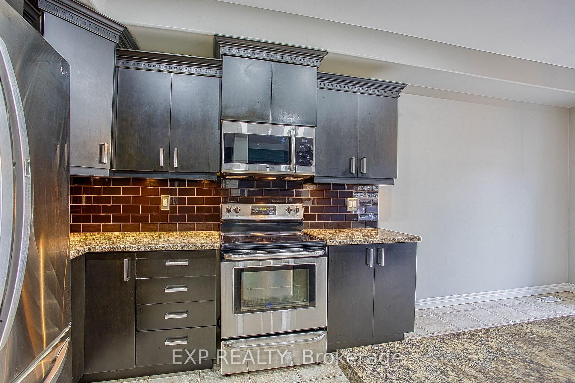Photo 14 of Unit Main, 52 Dartmouth Gate, Hamilton, Lakeshore — HOMEH