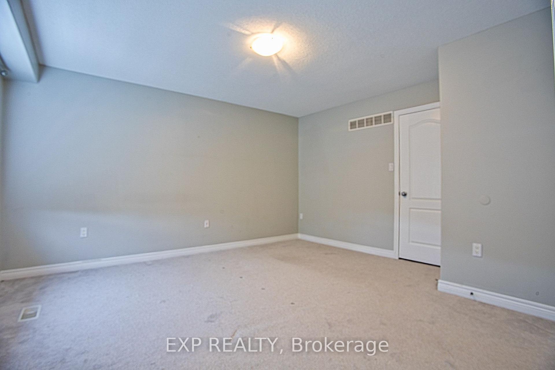 Photo 16 of Unit Main, 52 Dartmouth Gate, Hamilton, Lakeshore — HOMEH