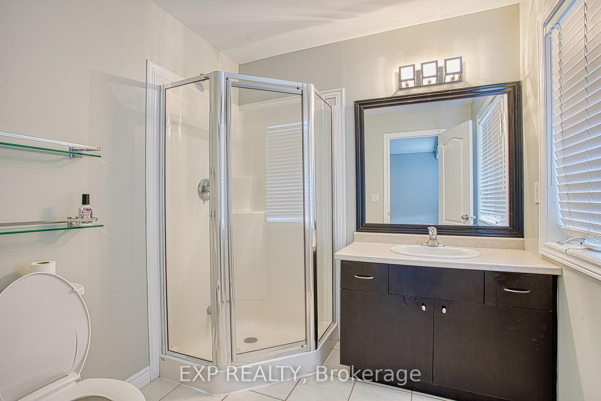Photo 17 of Unit Main, 52 Dartmouth Gate, Hamilton, Lakeshore — HOMEH