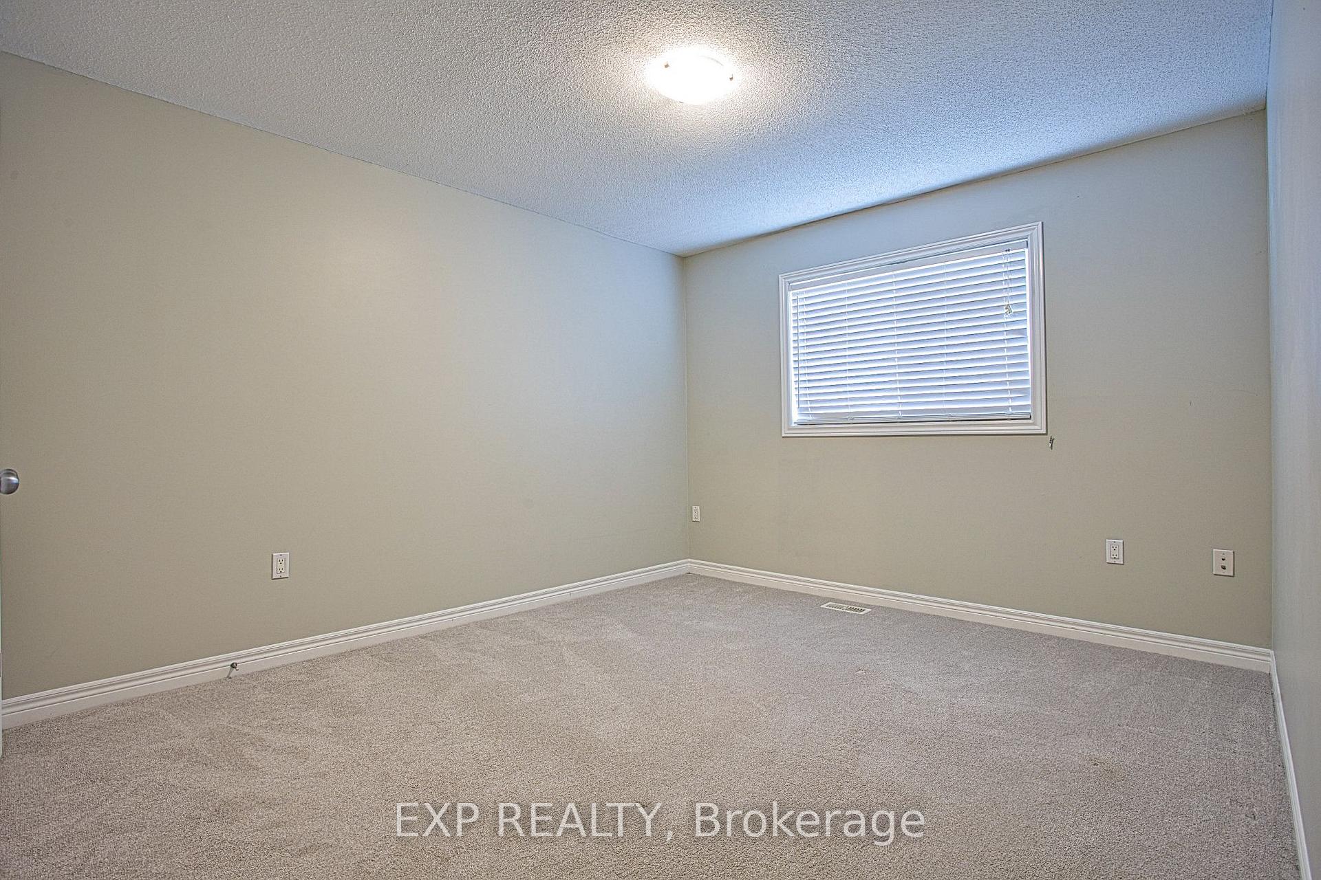 Photo 19 of Unit Main, 52 Dartmouth Gate, Hamilton, Lakeshore — HOMEH