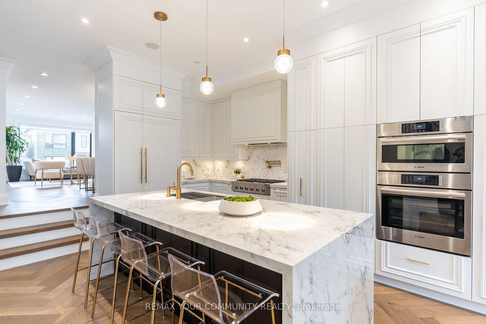 Photo 15 of 263 Linsmore Crescent, Toronto, Danforth Village-East York — HOMEH