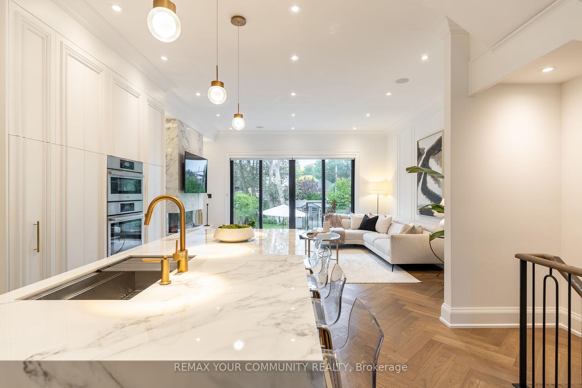 Photo 19 of 263 Linsmore Crescent, Toronto, Danforth Village-East York — HOMEH