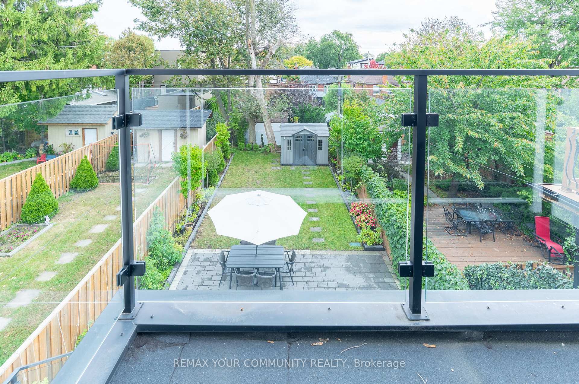 Photo 41 of 263 Linsmore Crescent, Toronto, Danforth Village-East York — HOMEH