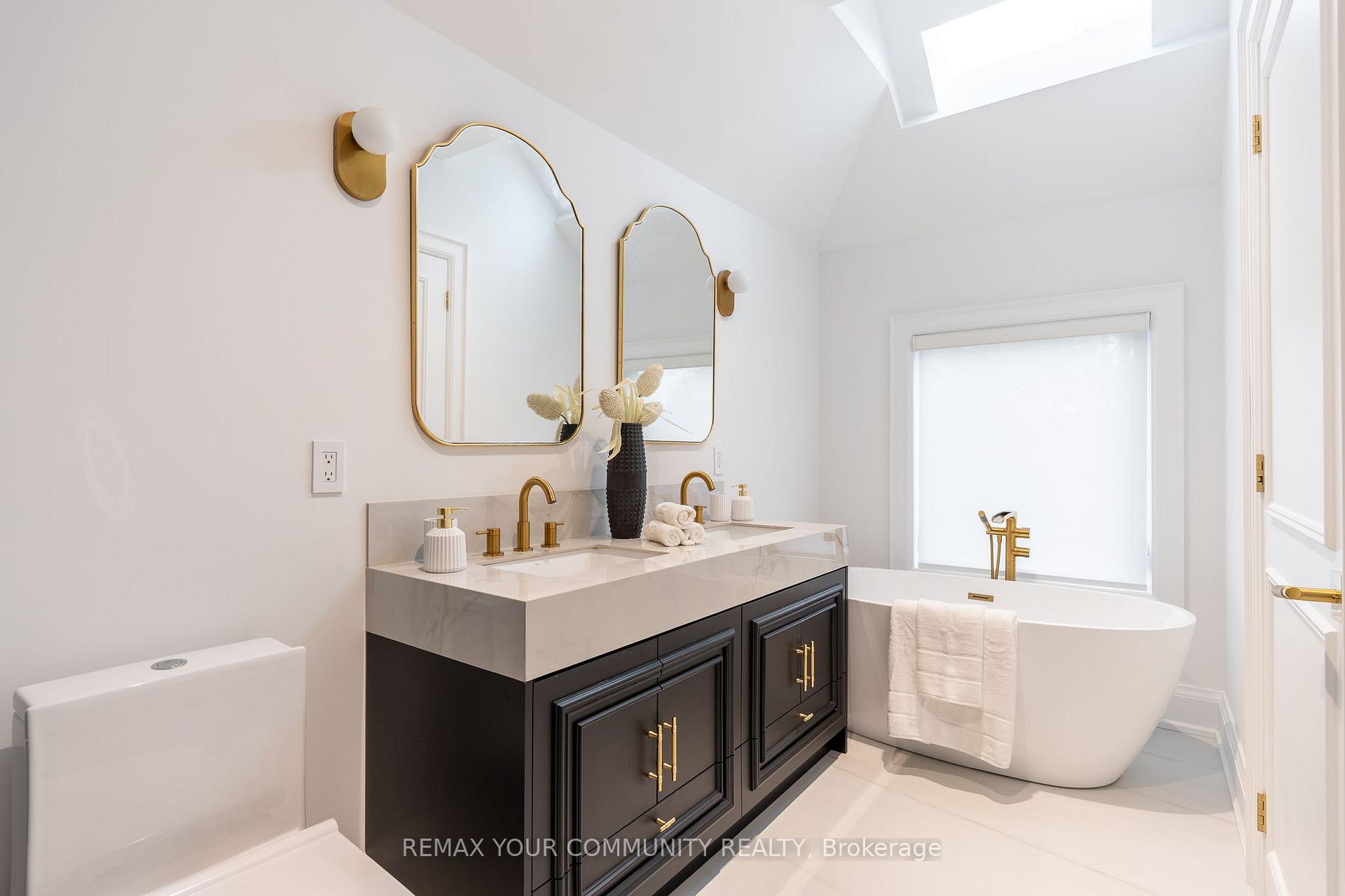 Photo 49 of 263 Linsmore Crescent, Toronto, Danforth Village-East York — HOMEH