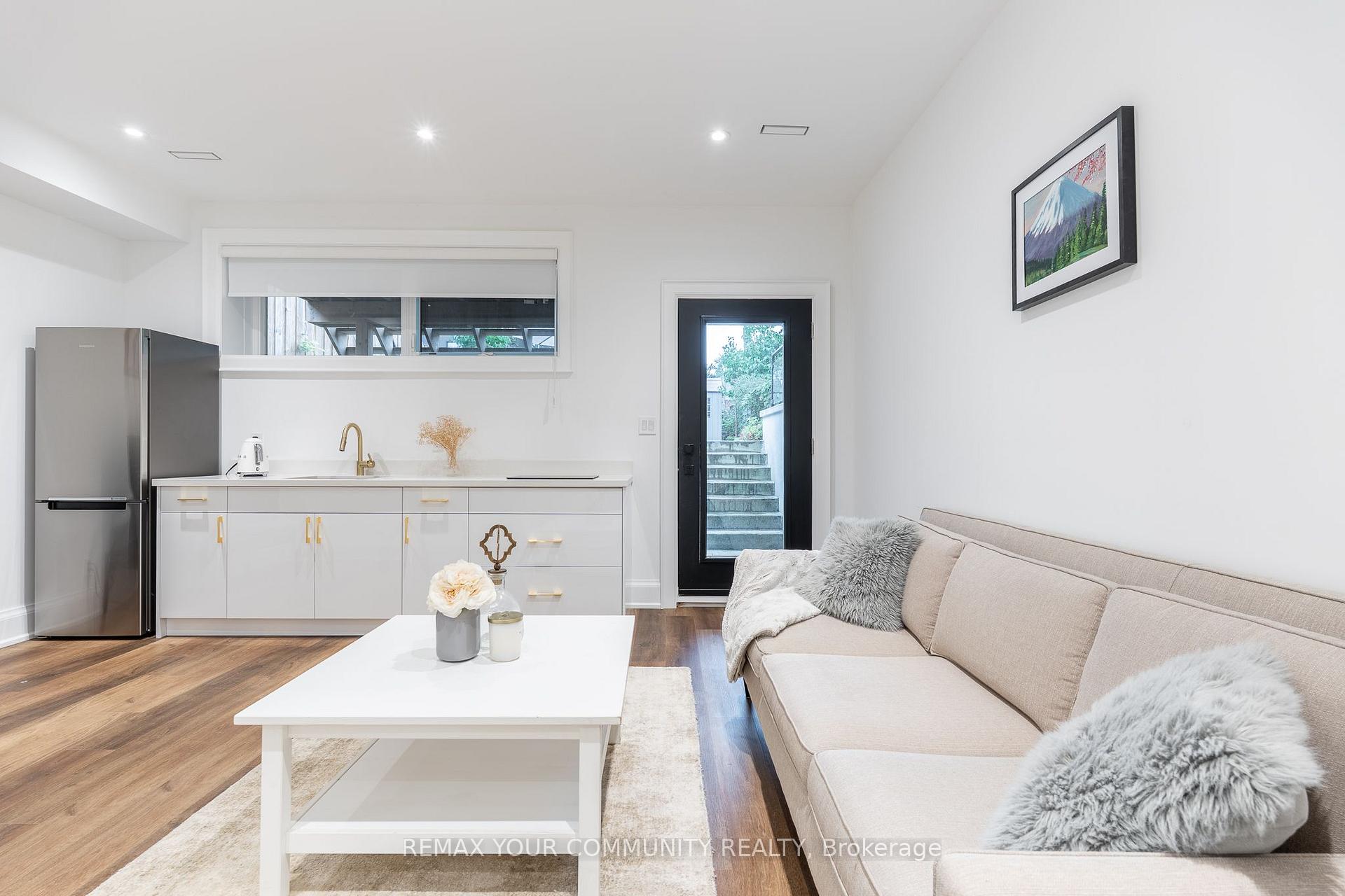 Photo 73 of 263 Linsmore Crescent, Toronto, Danforth Village-East York — HOMEH