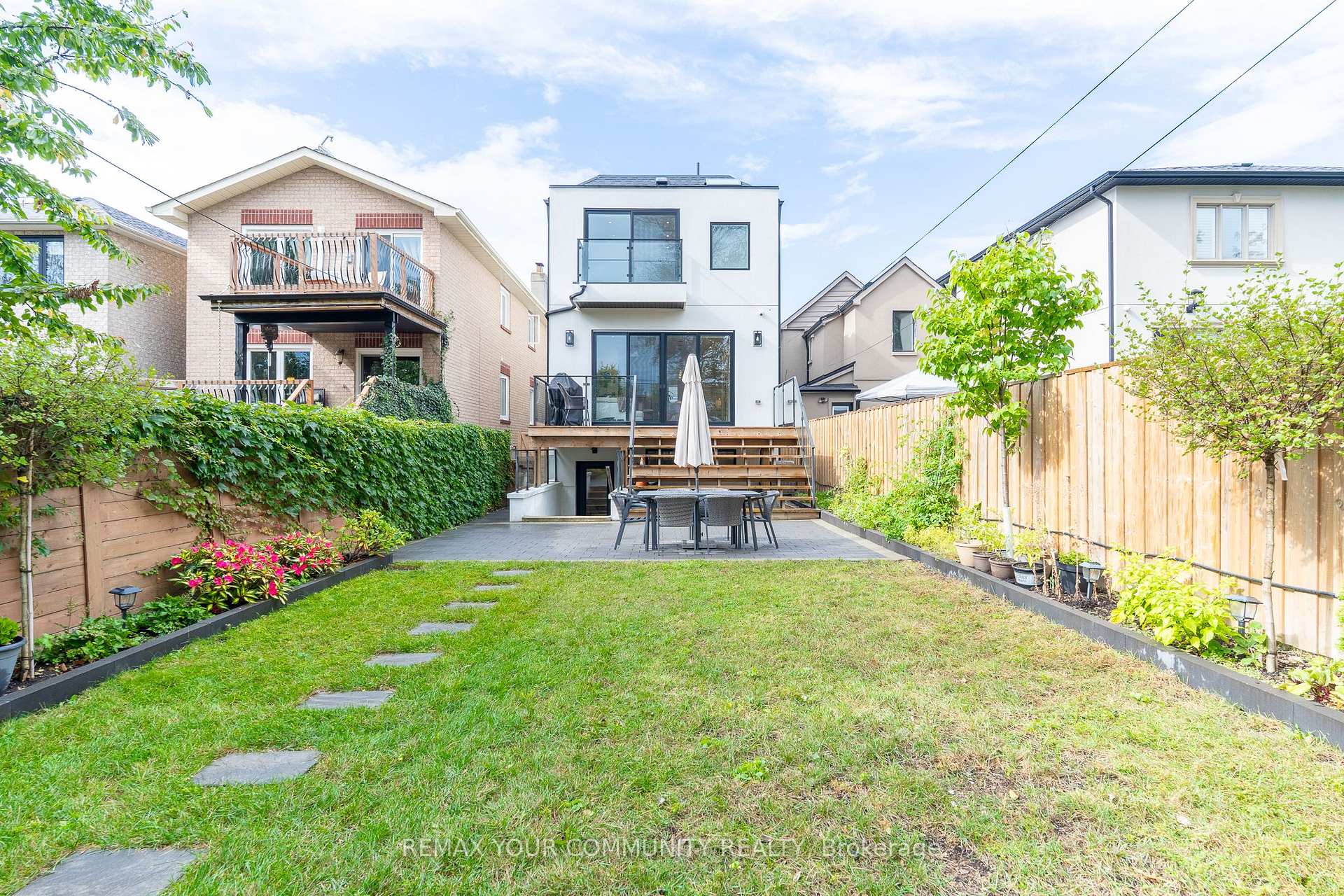 Photo 94 of 263 Linsmore Crescent, Toronto, Danforth Village-East York — HOMEH