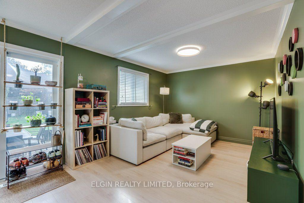 Photo 23 of 27 Carrie Crescent, St. Thomas — HOMEH