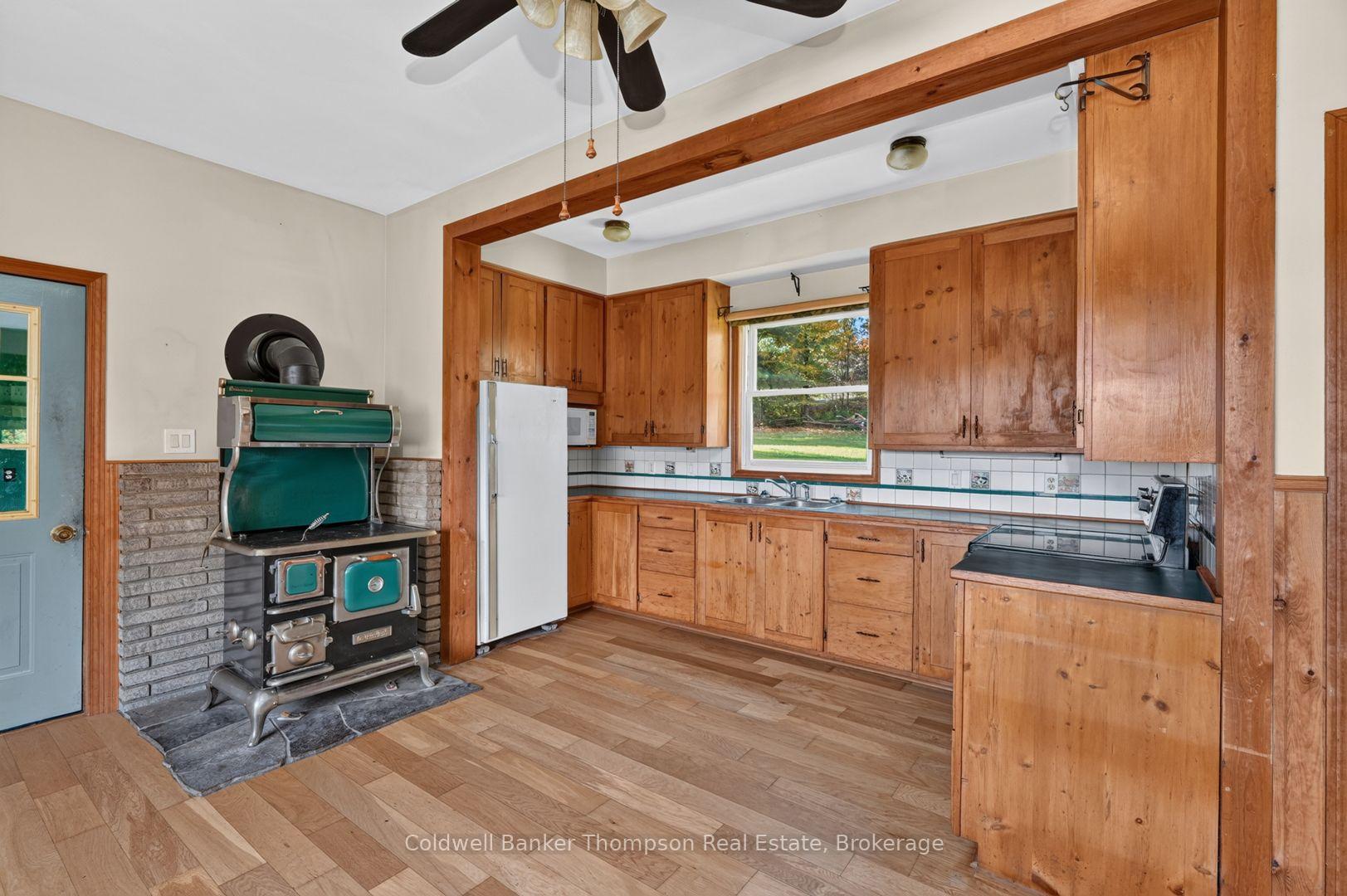 Photo 12 of 2326 Fraserburg Road, Bracebridge, Draper — HOMEH