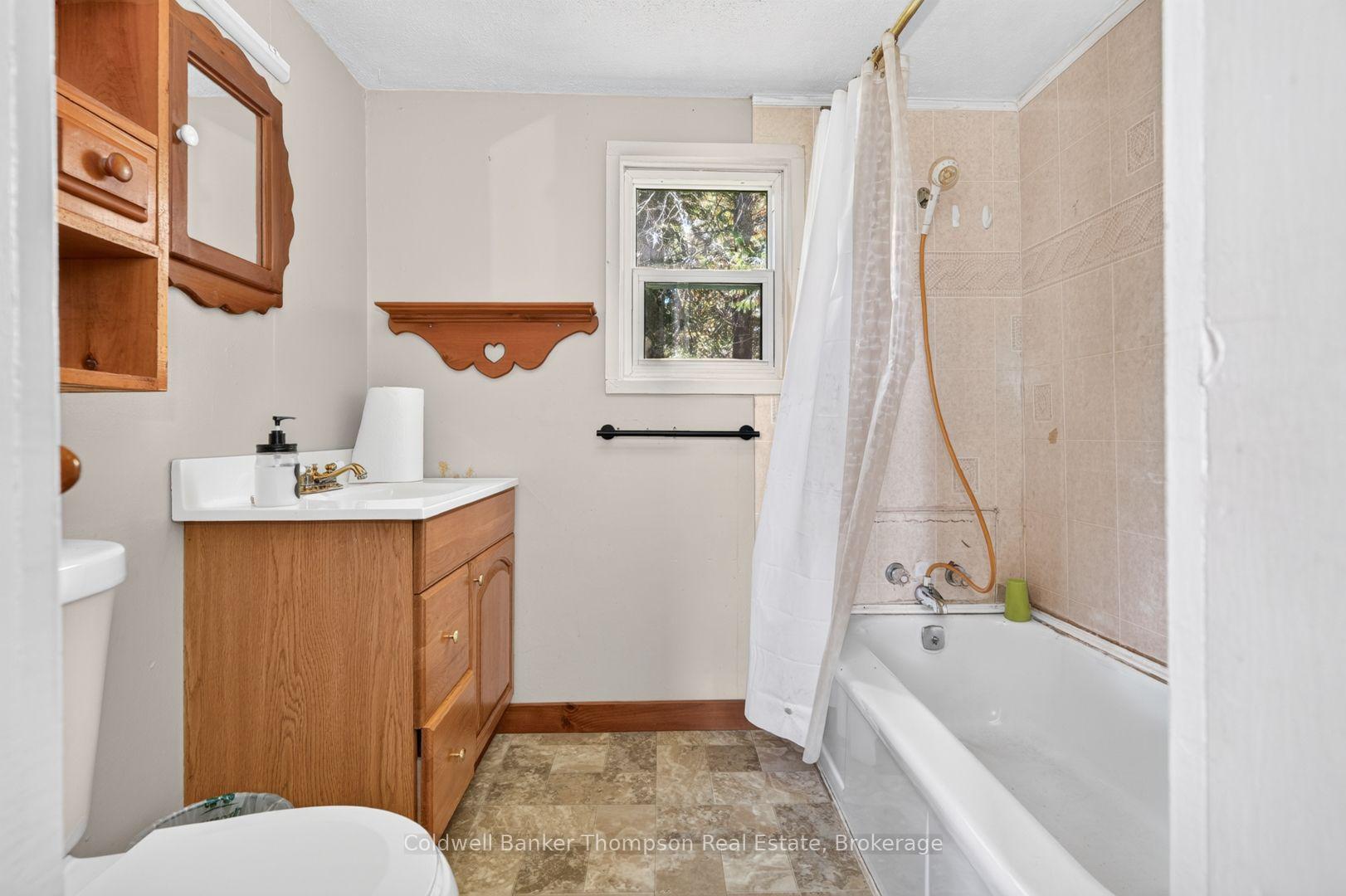 Photo 20 of 2326 Fraserburg Road, Bracebridge, Draper — HOMEH
