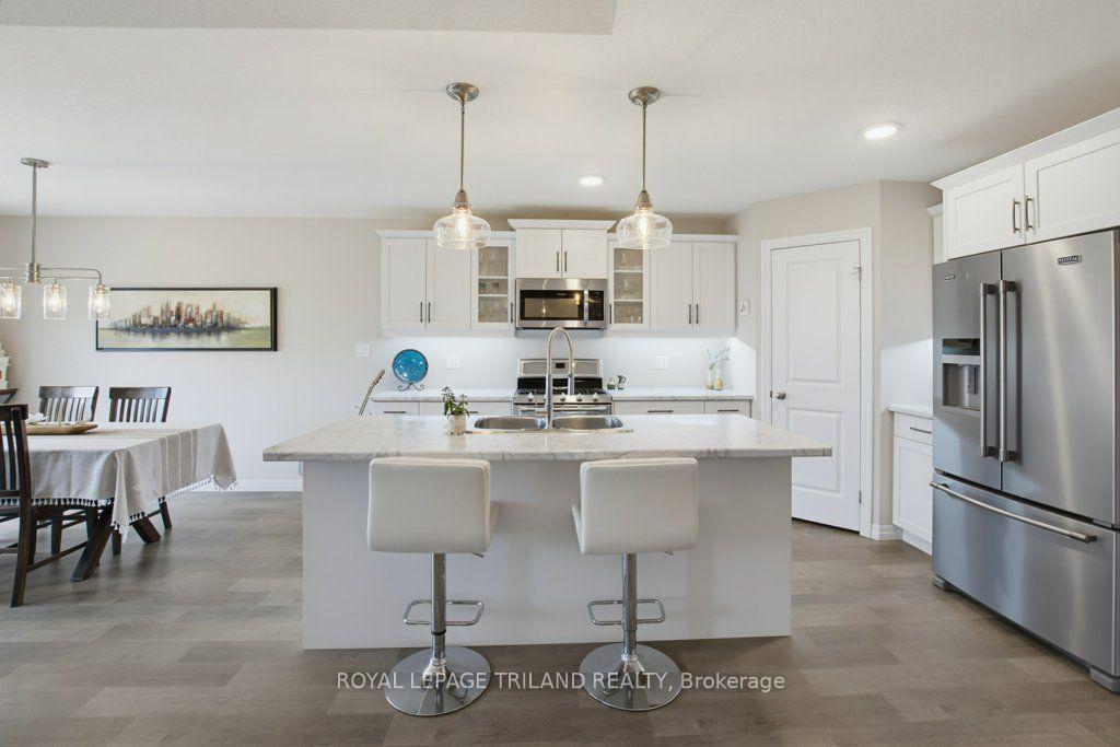 Photo 11 of 226 Peach Tree Boulevard, St. Thomas — HOMEH