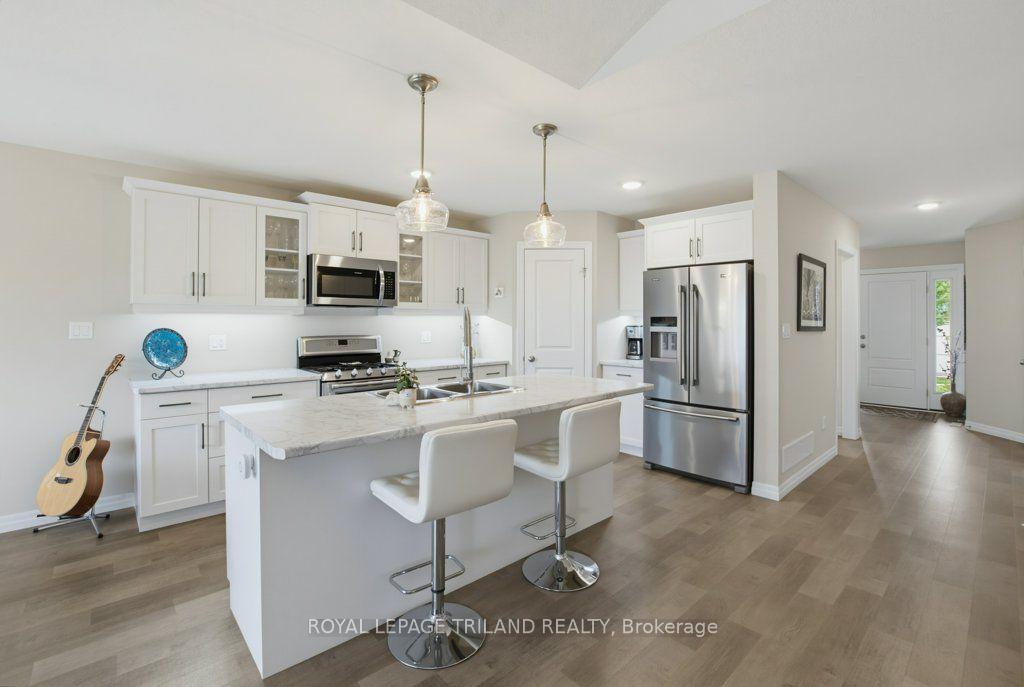 Photo 12 of 226 Peach Tree Boulevard, St. Thomas — HOMEH