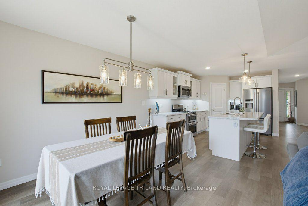 Photo 14 of 226 Peach Tree Boulevard, St. Thomas — HOMEH