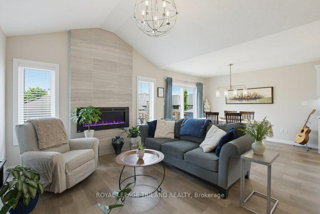 Photo 17 of 226 Peach Tree Boulevard, St. Thomas — HOMEH