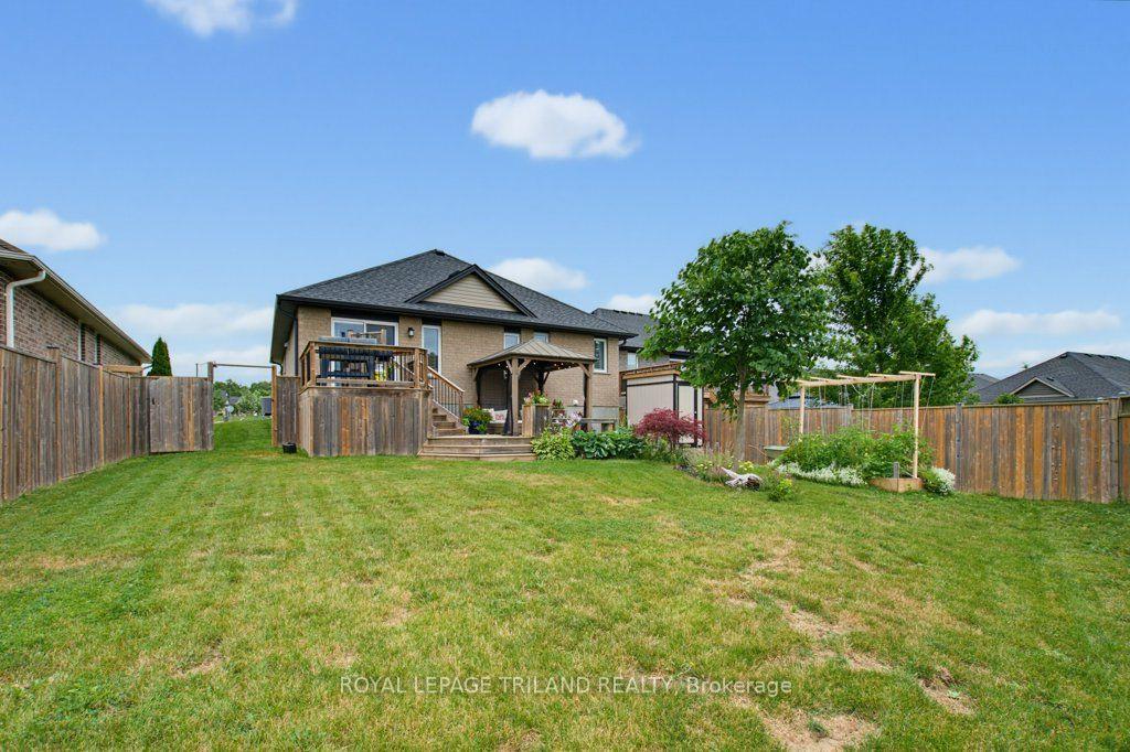Photo 35 of 226 Peach Tree Boulevard, St. Thomas — HOMEH