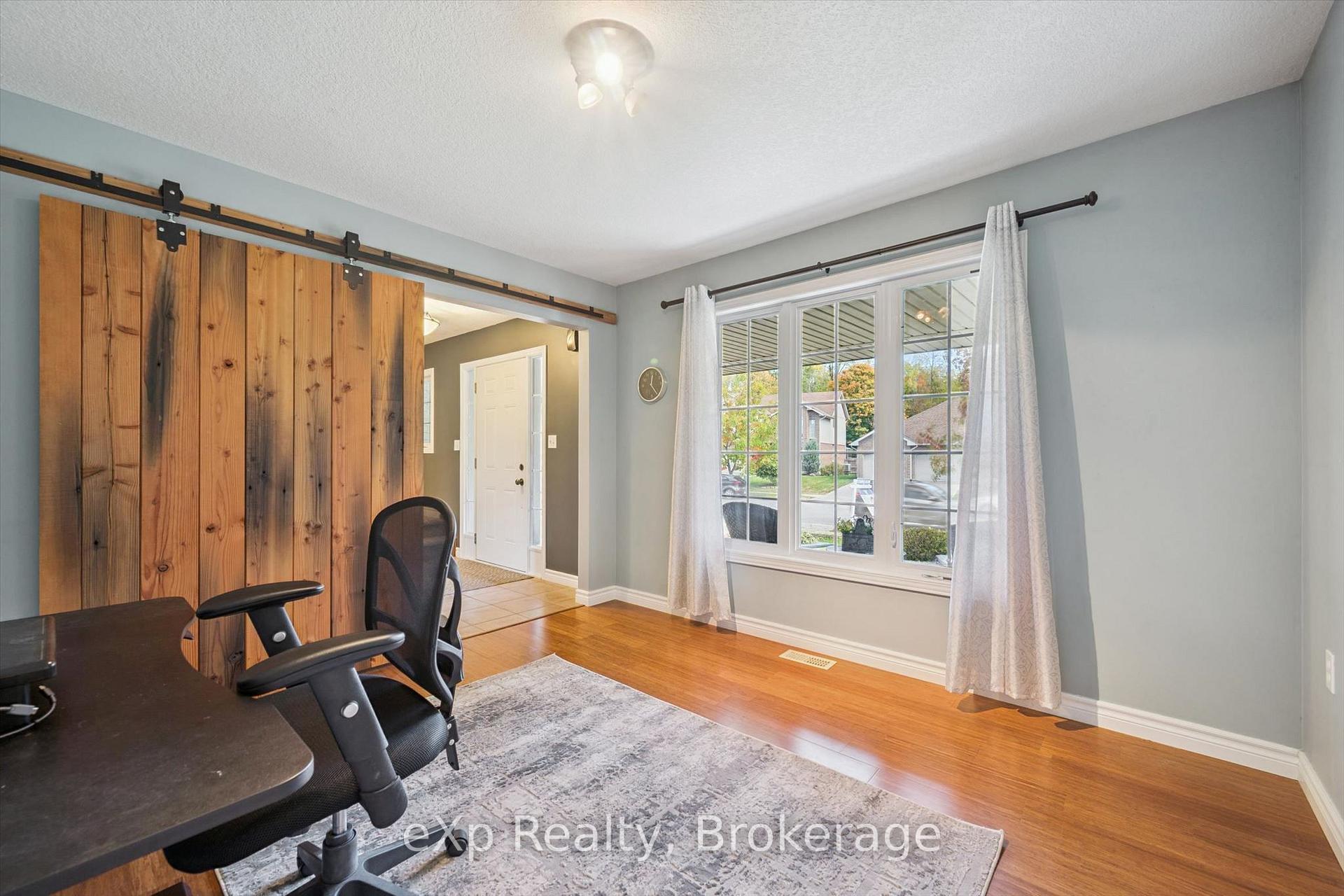 Photo 8 of 128 Keating Drive, Centre Wellington, Elora/Salem — HOMEH
